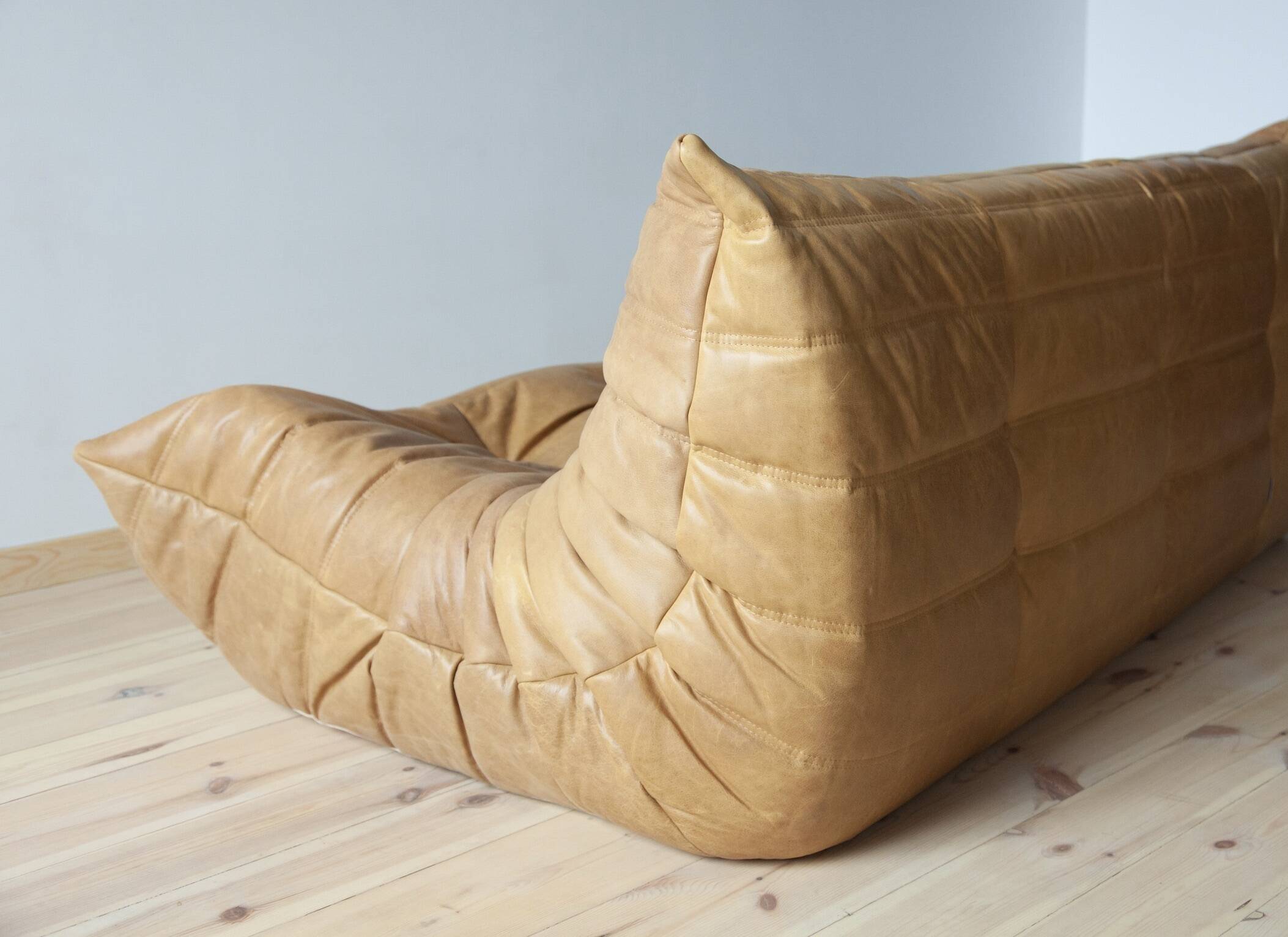 3-seater sofa and Togo pouf