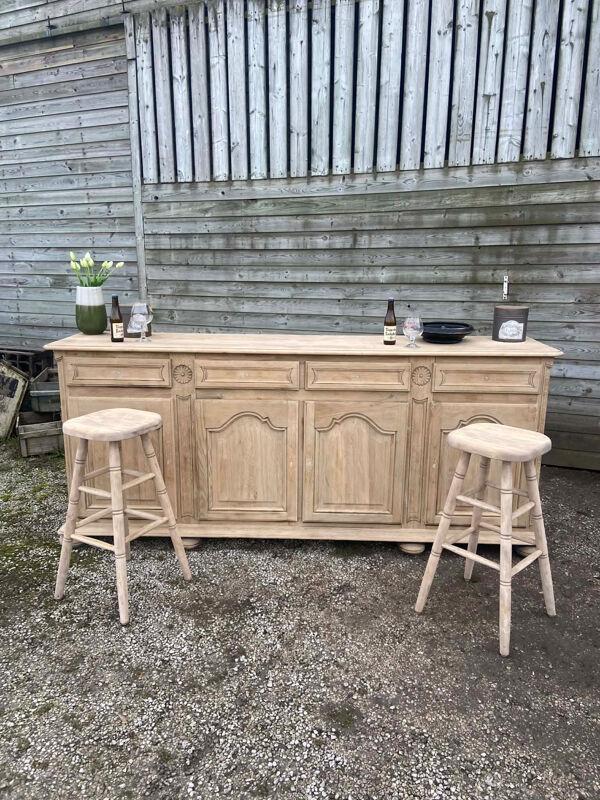 Bar / comptoir en bois brut