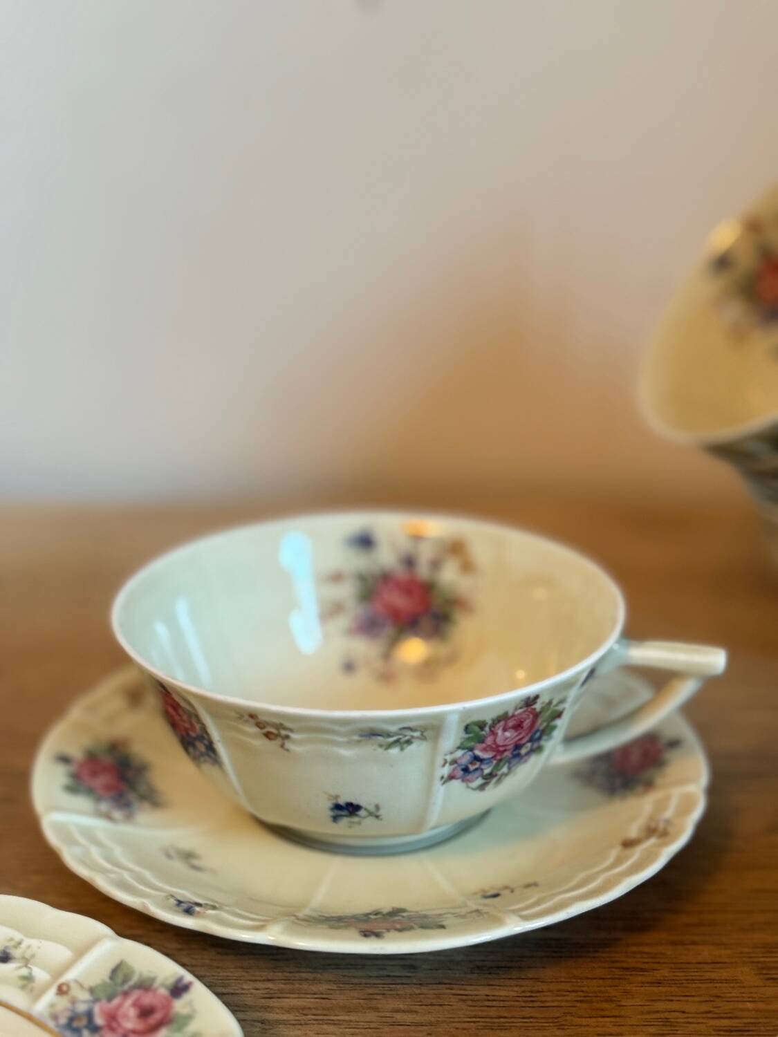 Service à dessert en porcelaine fine de Limoges