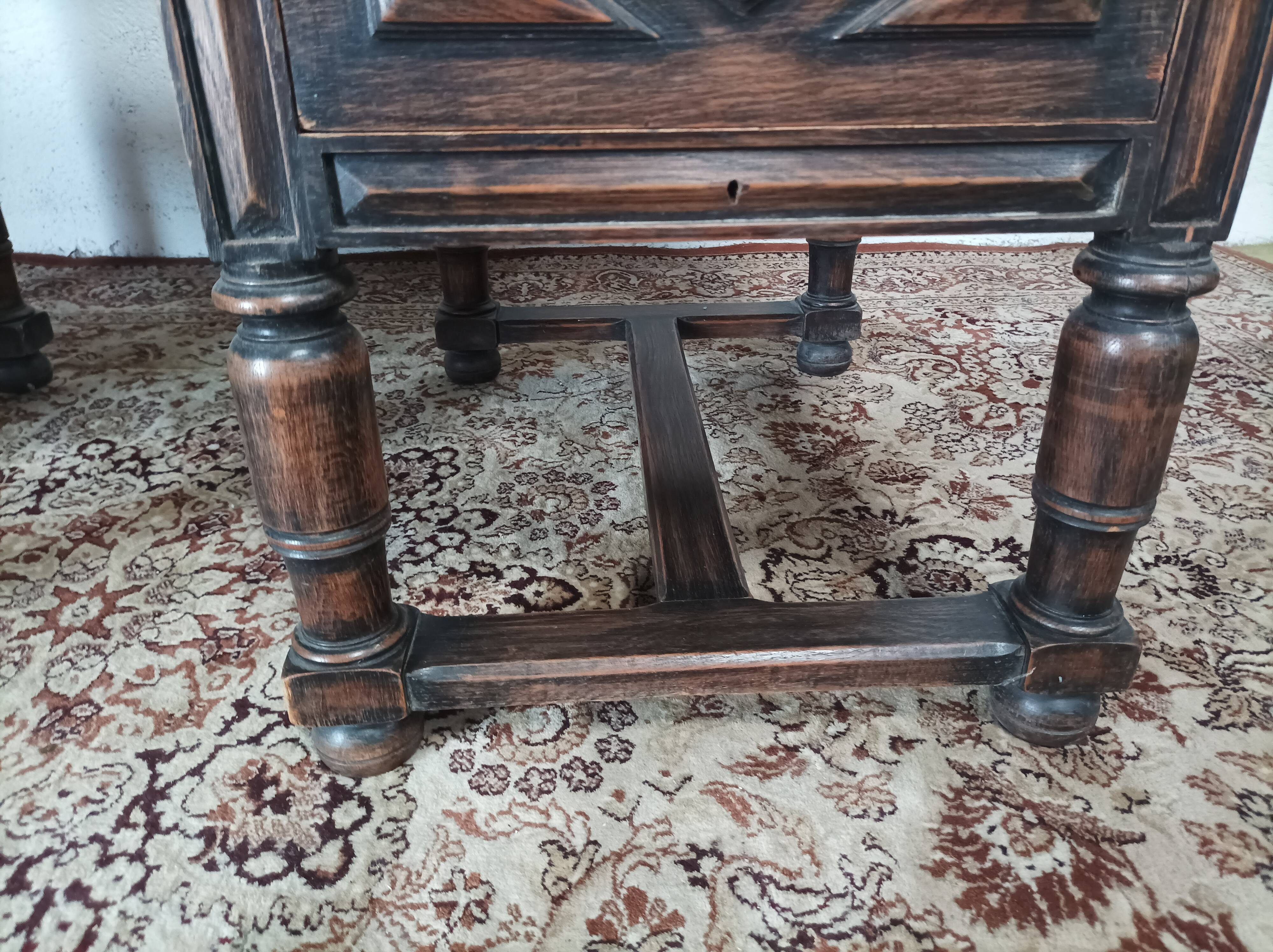 Mazarin Louis XIII style oak desk