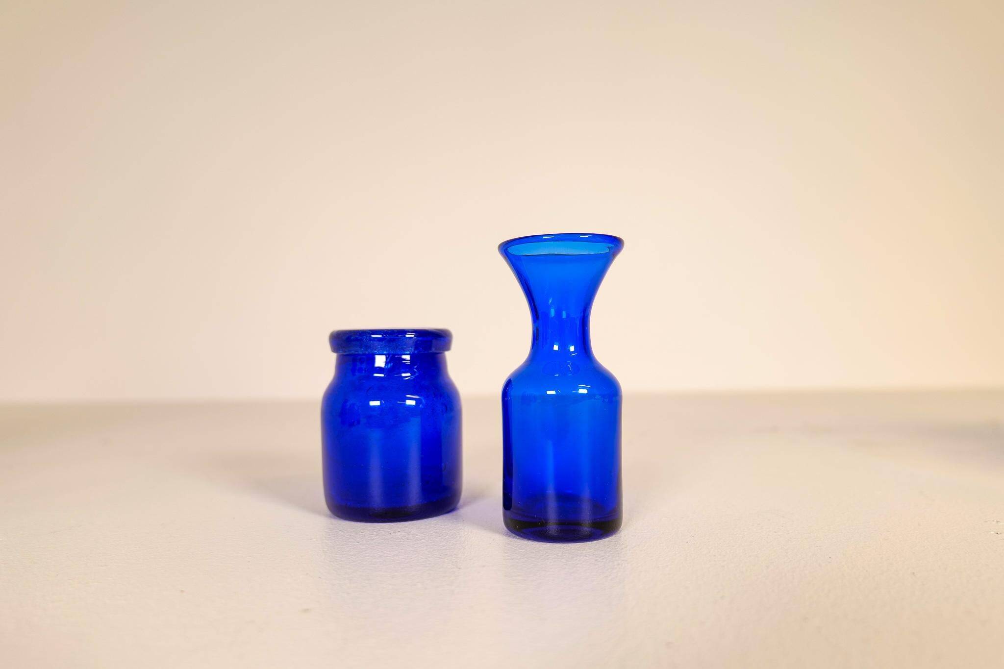 Midcentury collection of eight blue vases by Erik Höglund, Sweden, 1960s.
