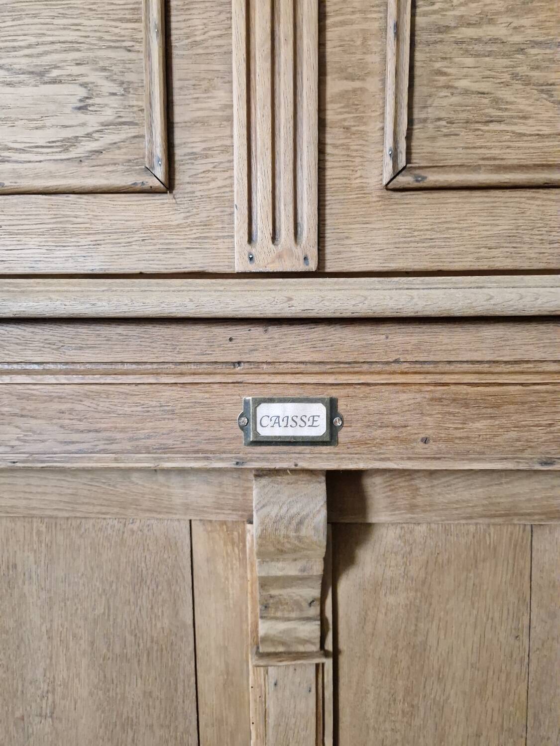 Old cash counter