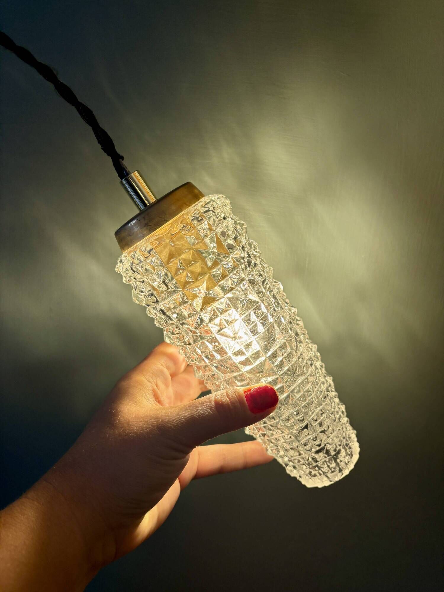 Vintage glass tulip suspension with diamond tip (SE10)