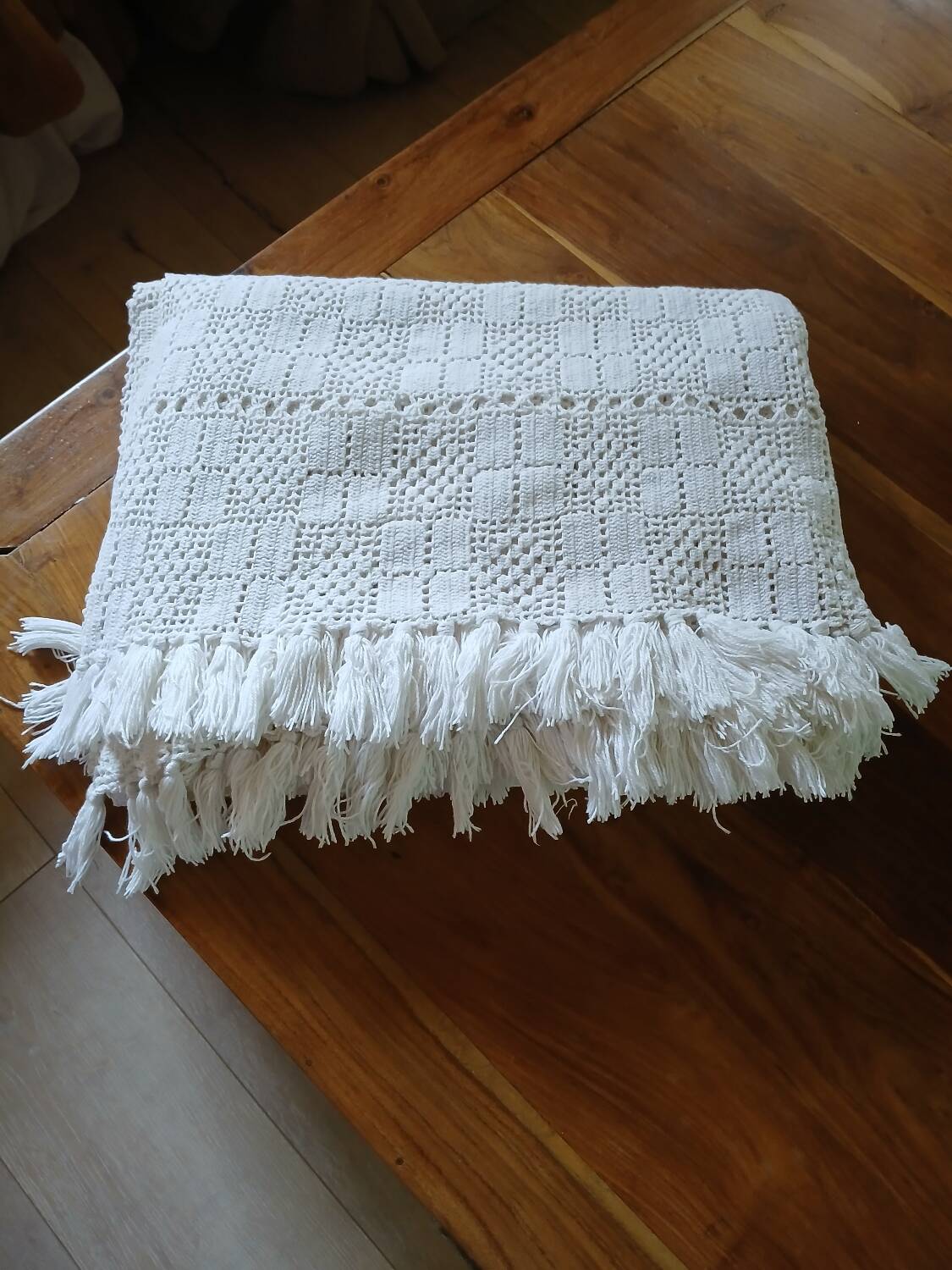 Antique crochet bedspread/plaid