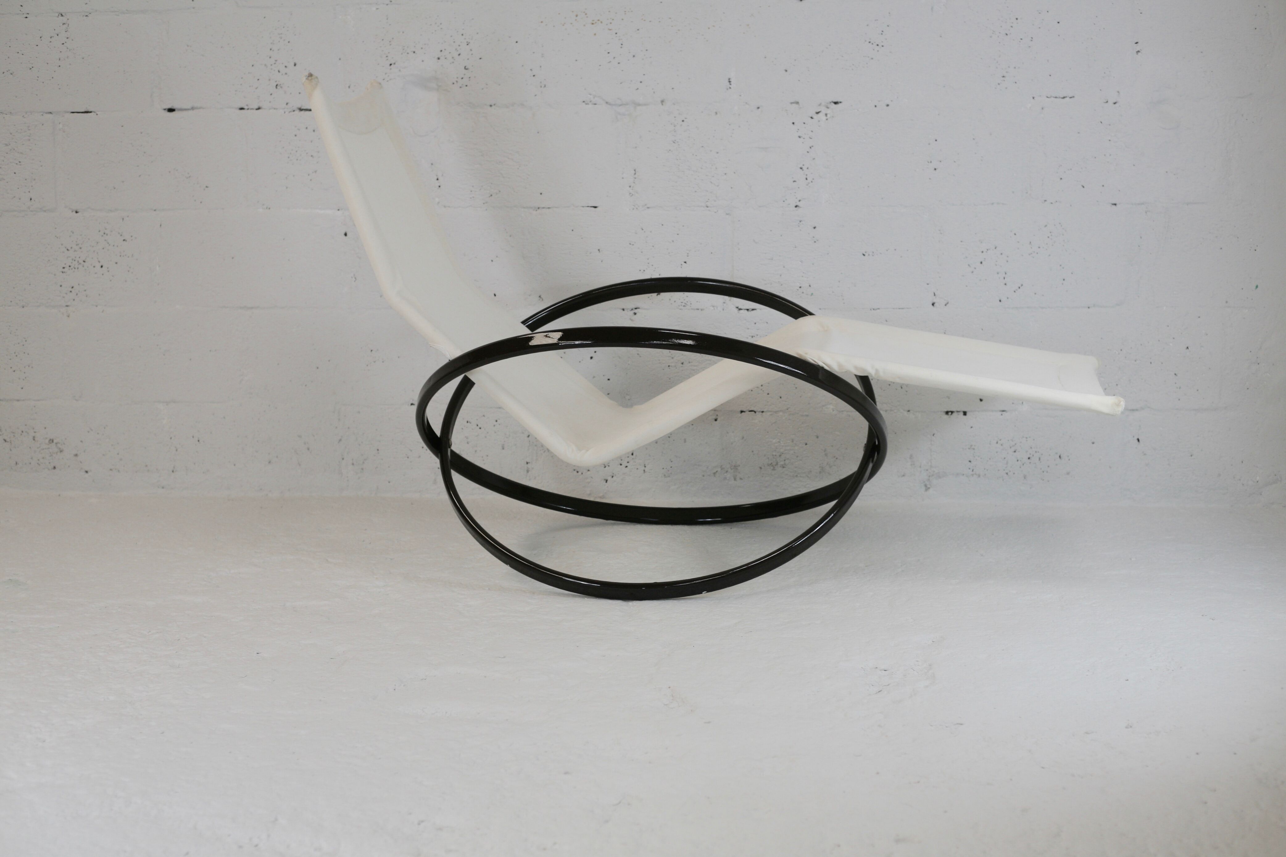 Roger Lecal rocking long chair, Jetstar model, brown lask and canvas, France, 1975