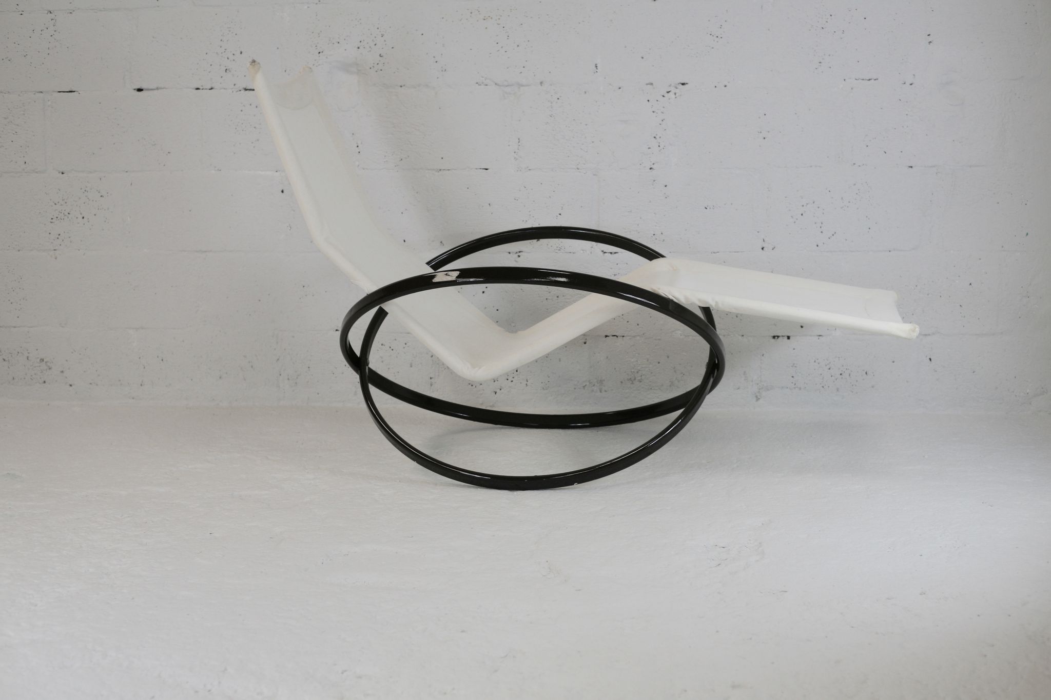 Roger Lecal rocking long chair, Jetstar model, brown lask and canvas, France, 1975