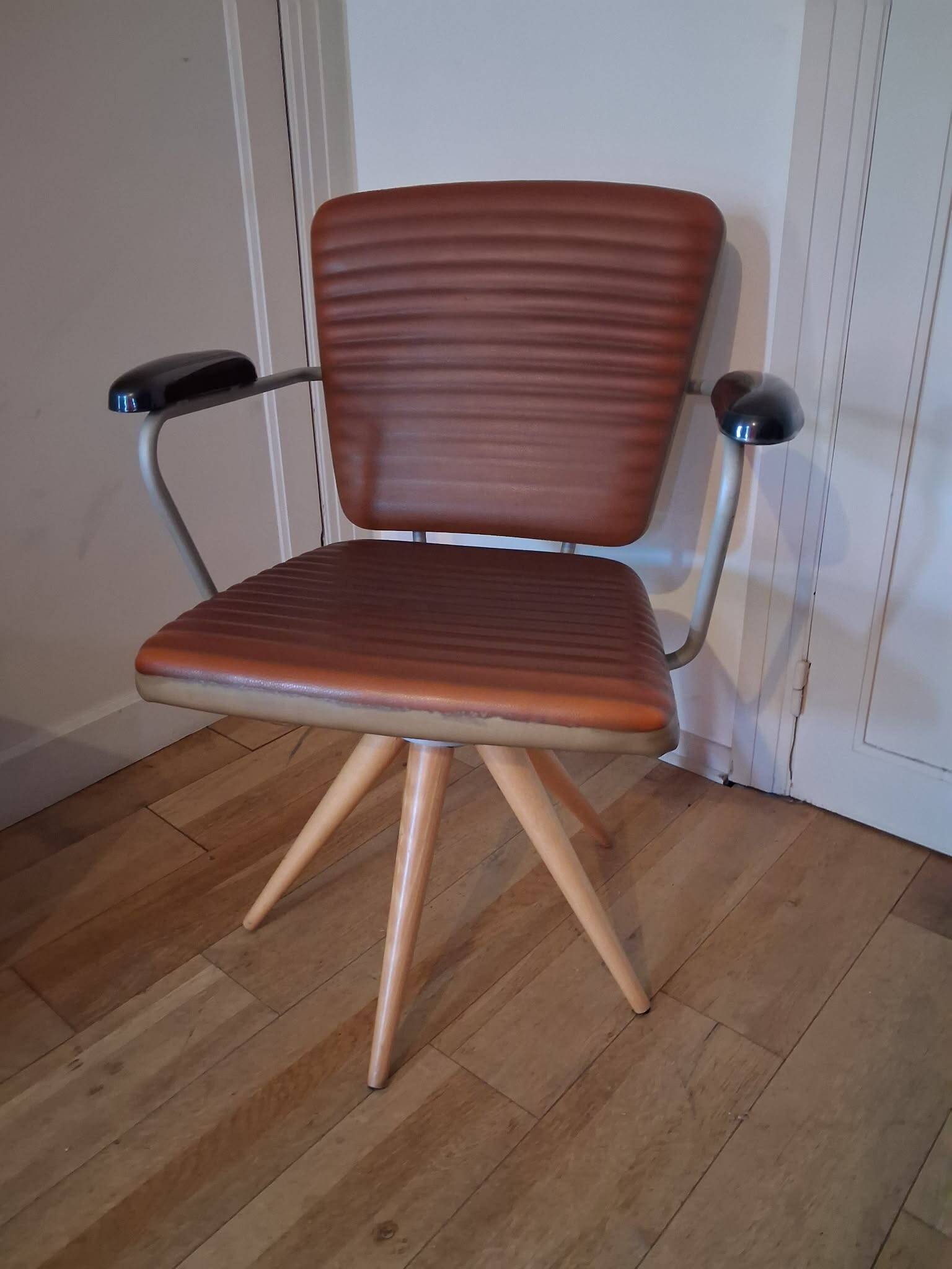 modèle Techno de Philippe Starck, édité par Maletti