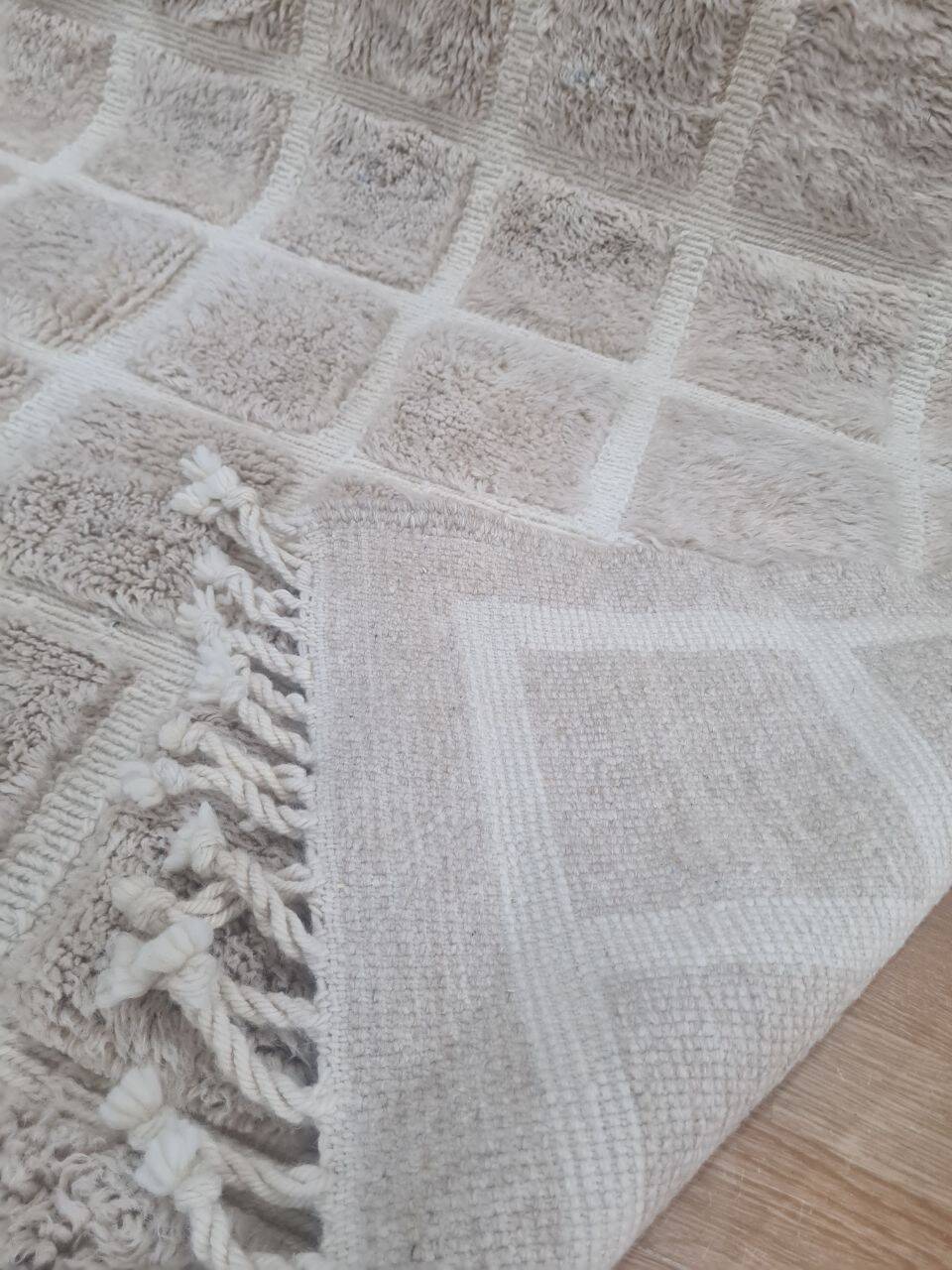 Large vintage MRIRT Berber rug in exceptional wool 260 x 180 cm