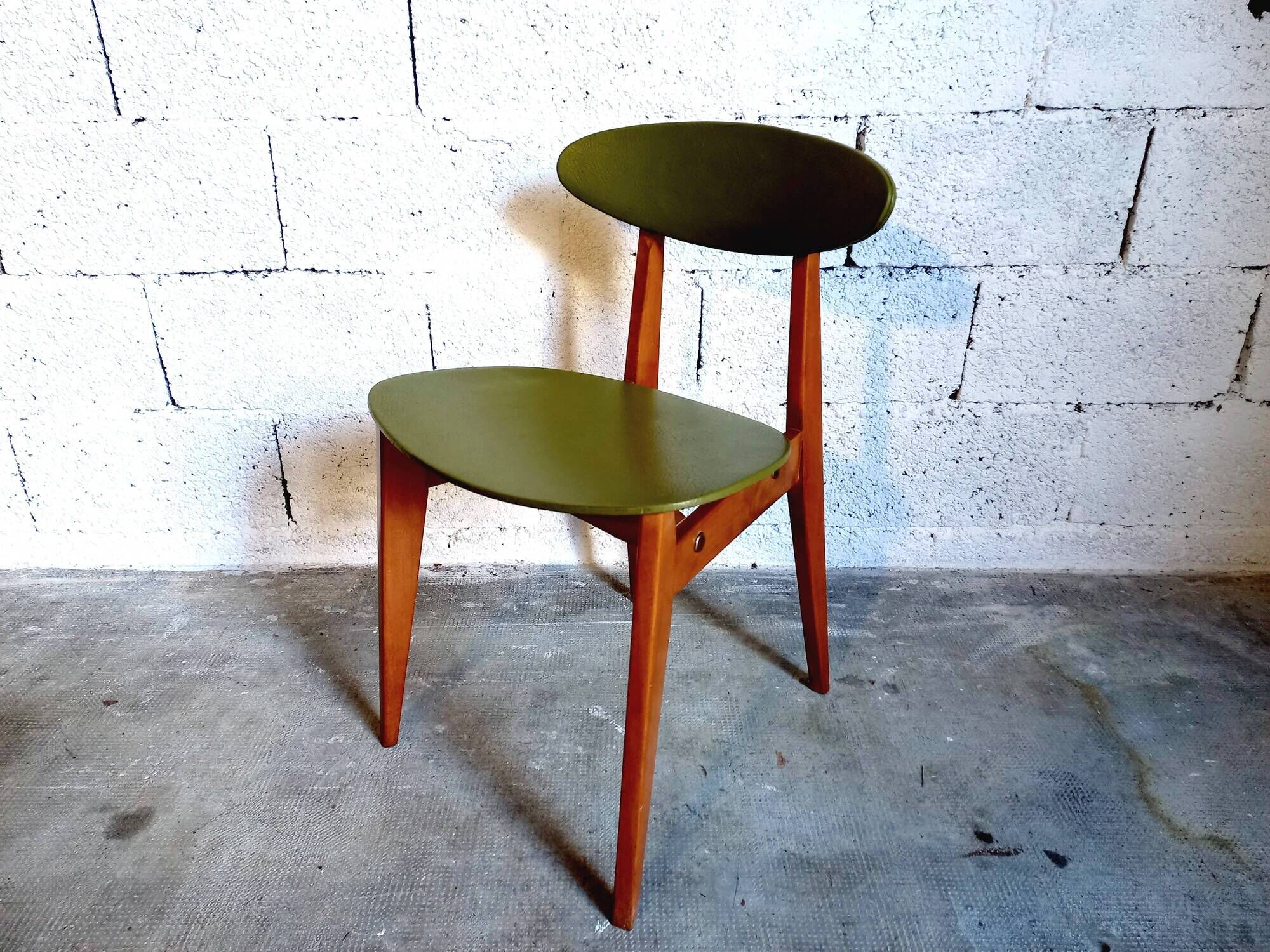 Vintage chair 50s 60s in wood and green skai