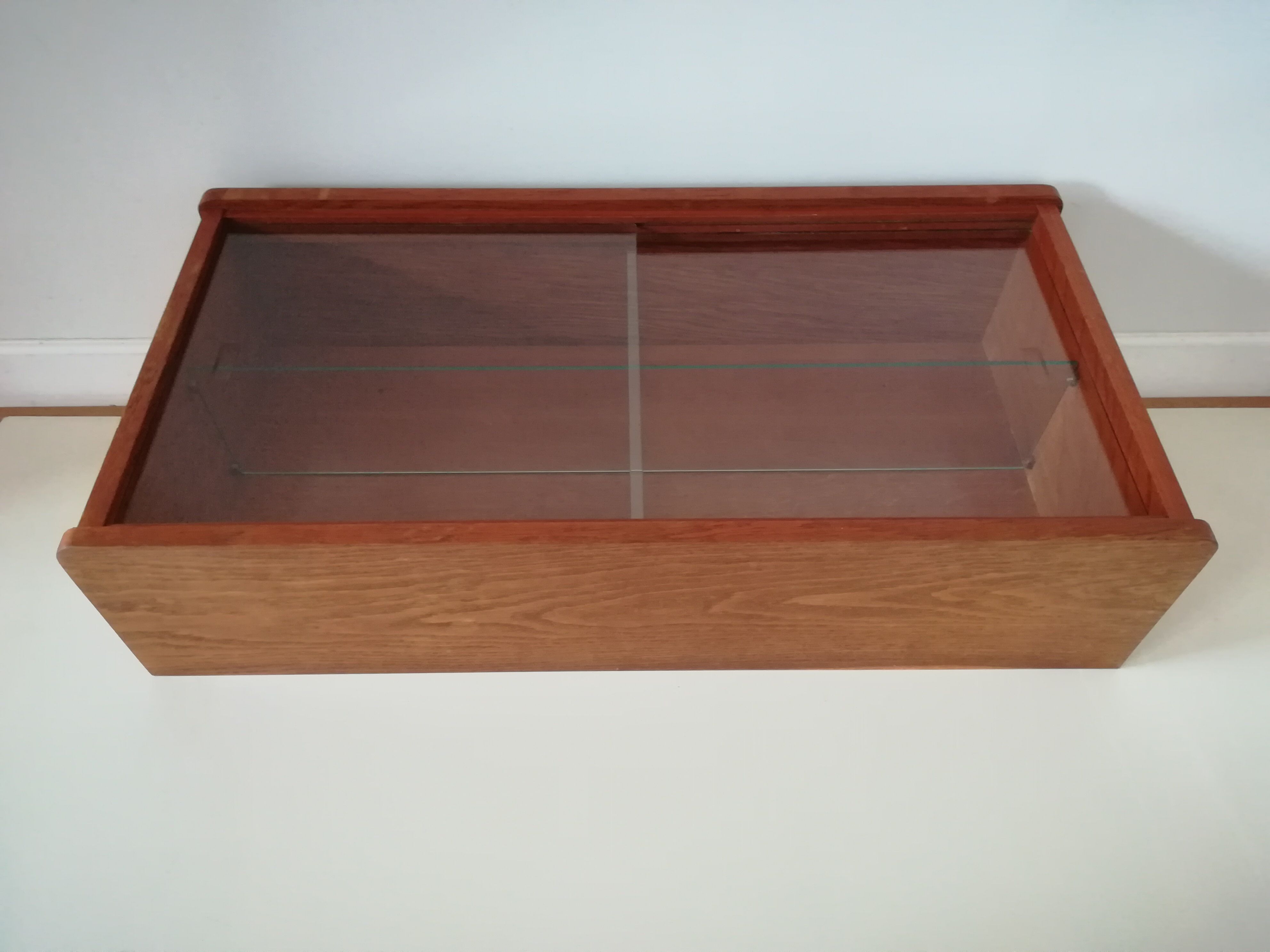 Vintage wall showcase