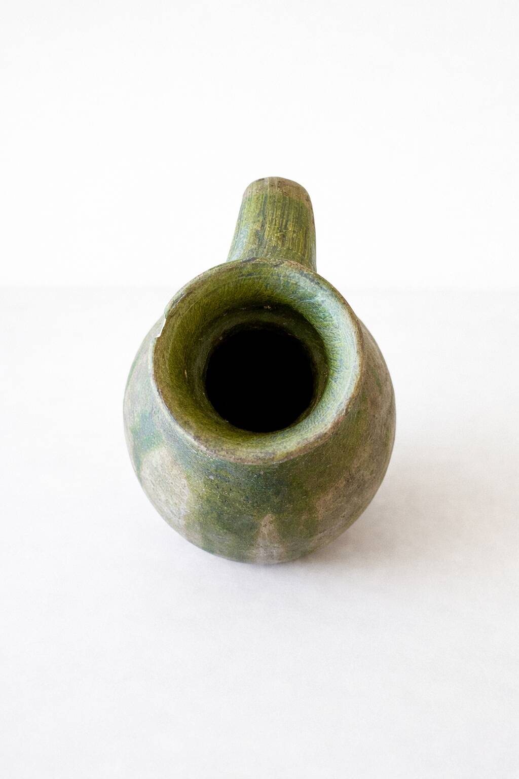 Cruche ancienne en grès émaillé – Europe, XVIIIe / début XIXe siècle