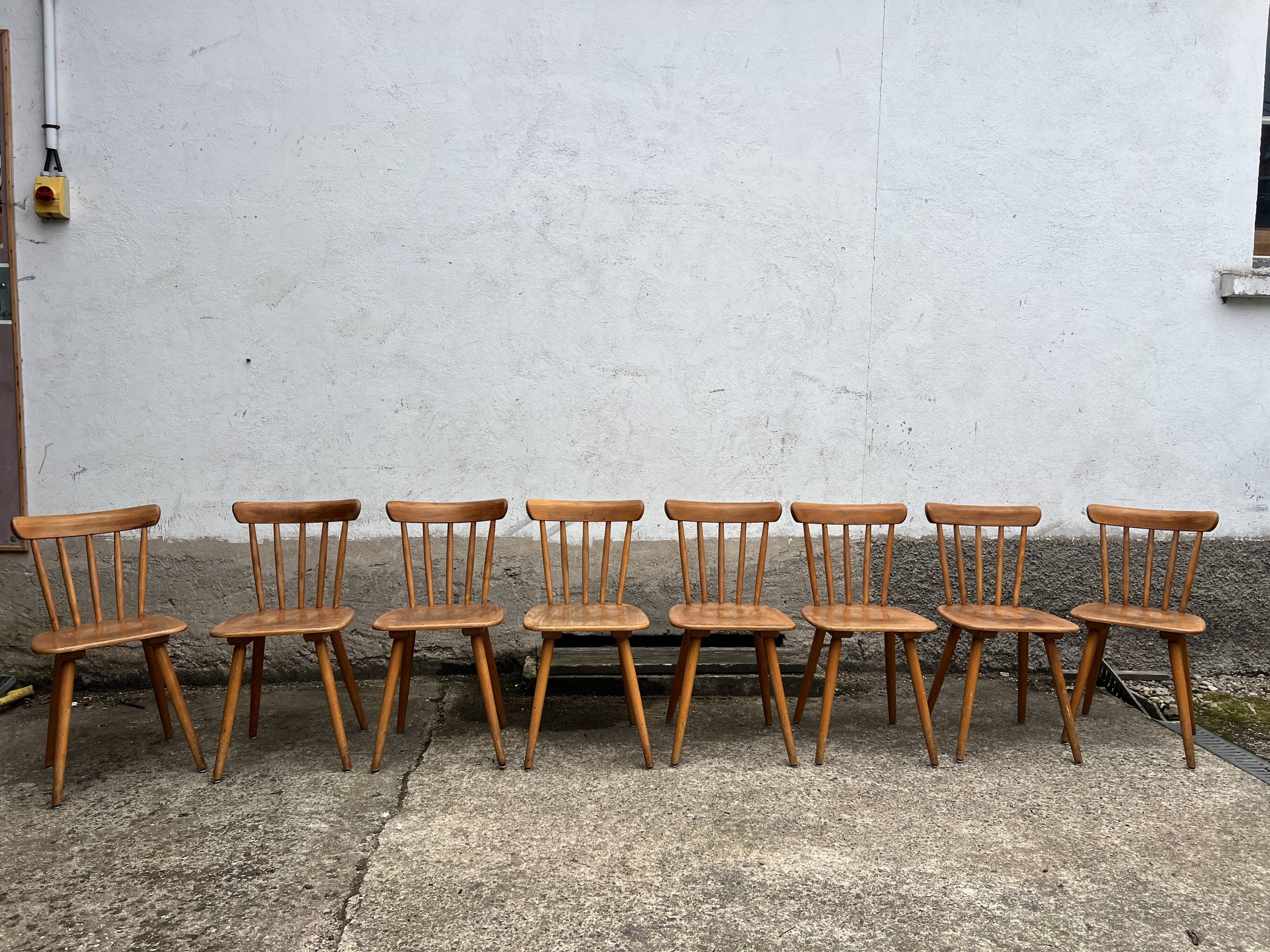 Set of 8 vintage bistro chairs – Warm stained wood – Compass legs