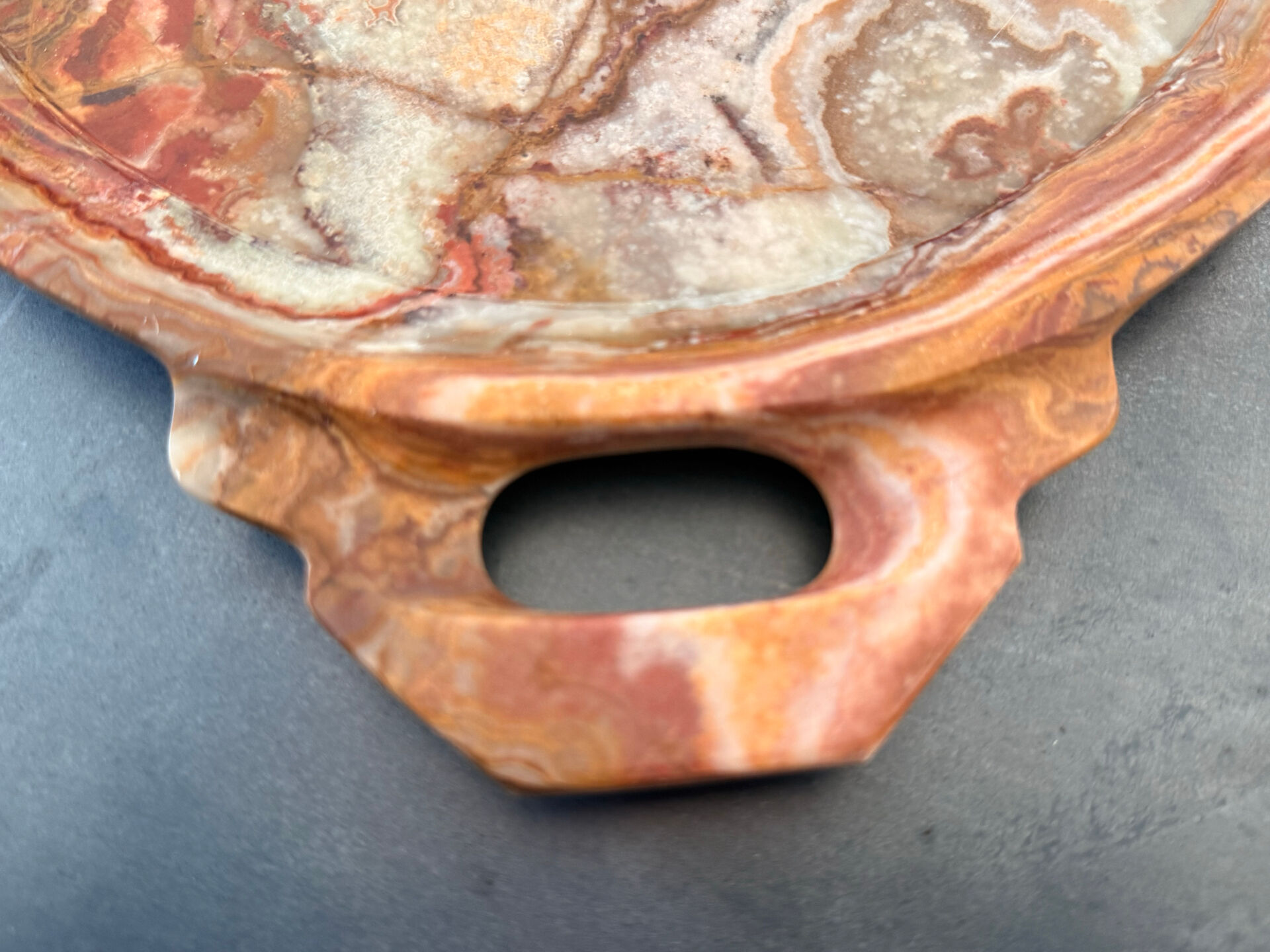 Genuine onyx plateau