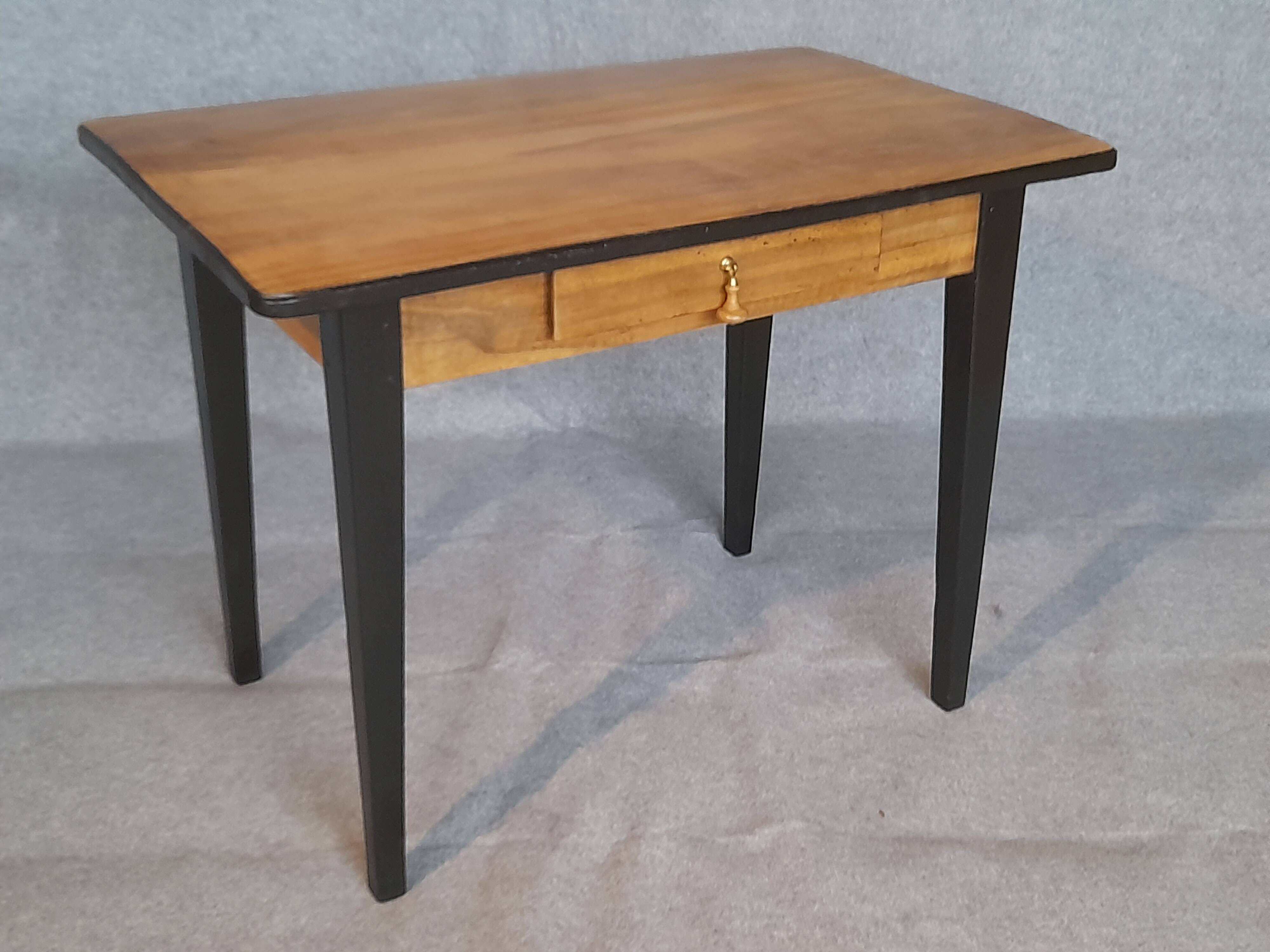 Walnut desk table