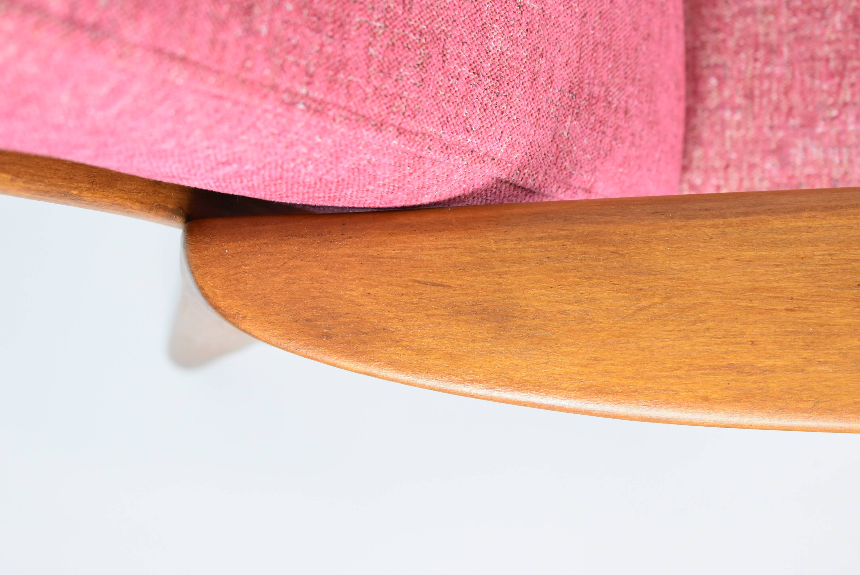 Original scandinavian armchair Stefan, restored, 1960s icon, pink