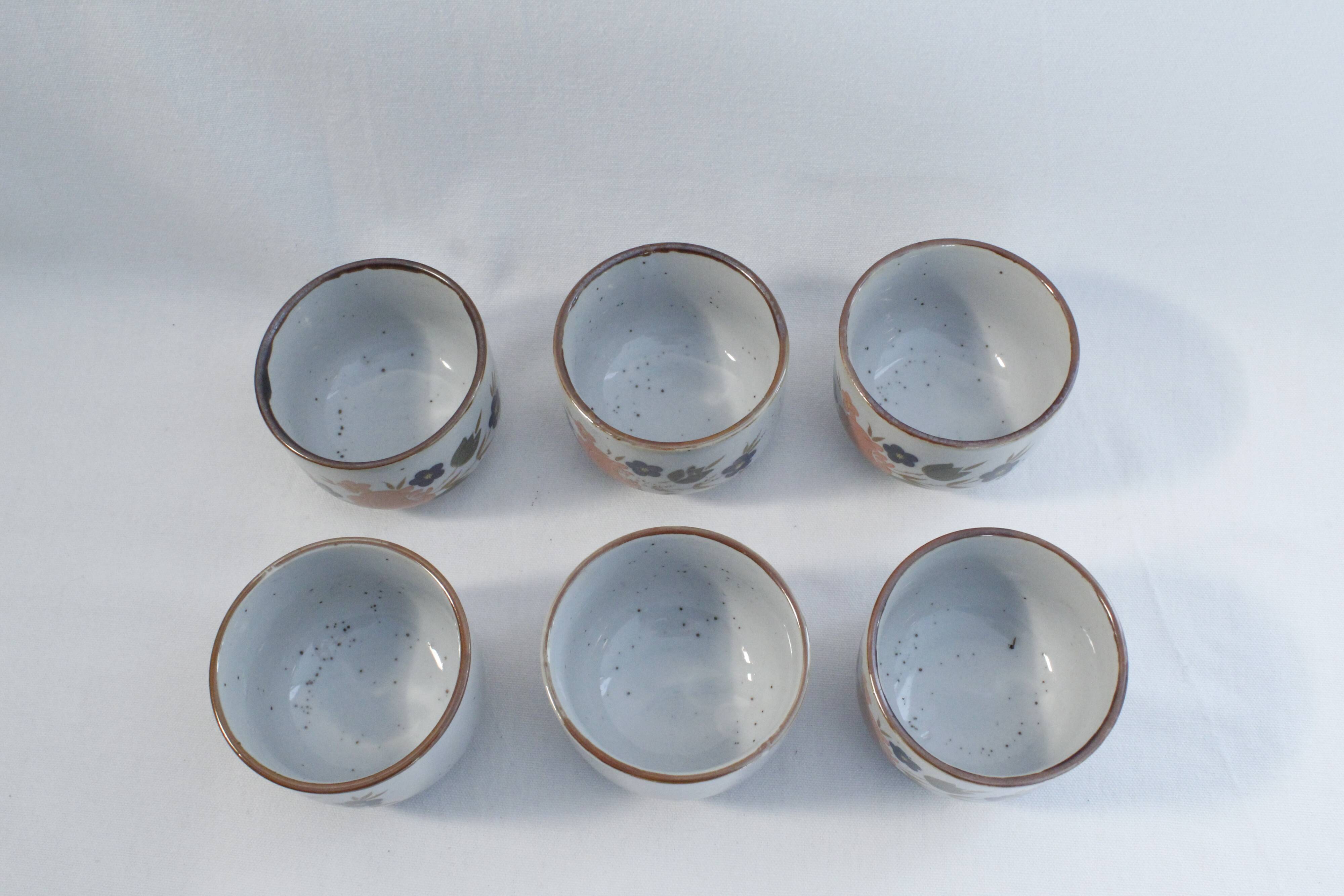 Set of 6 tea cups vintage floral patterns