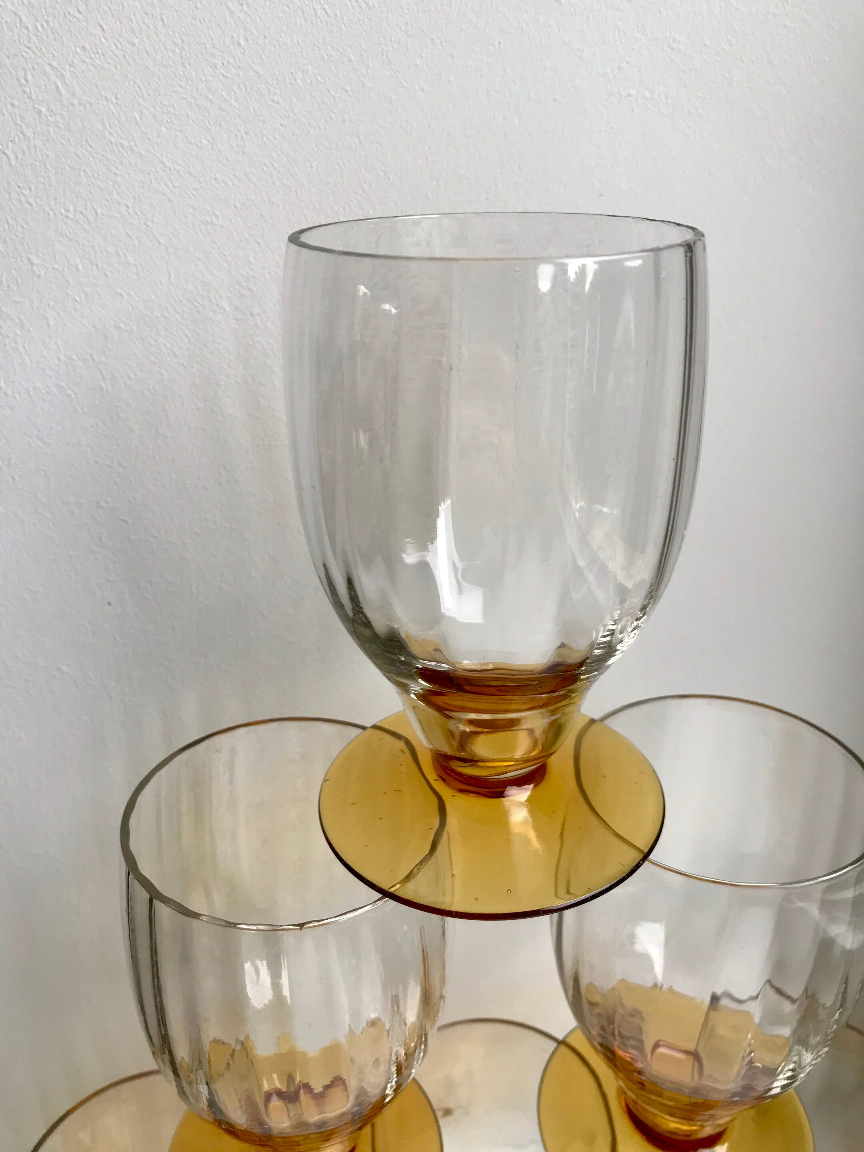 Lot de 6 verres à pieds ambré art déco années 30