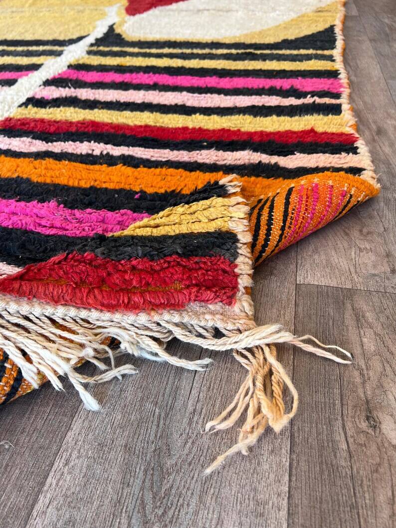 Moroccan handcrafted rug 250cm x 150cm