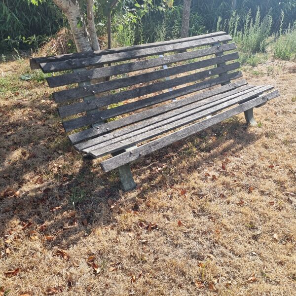 Banc fonte et bois, ancien banc public