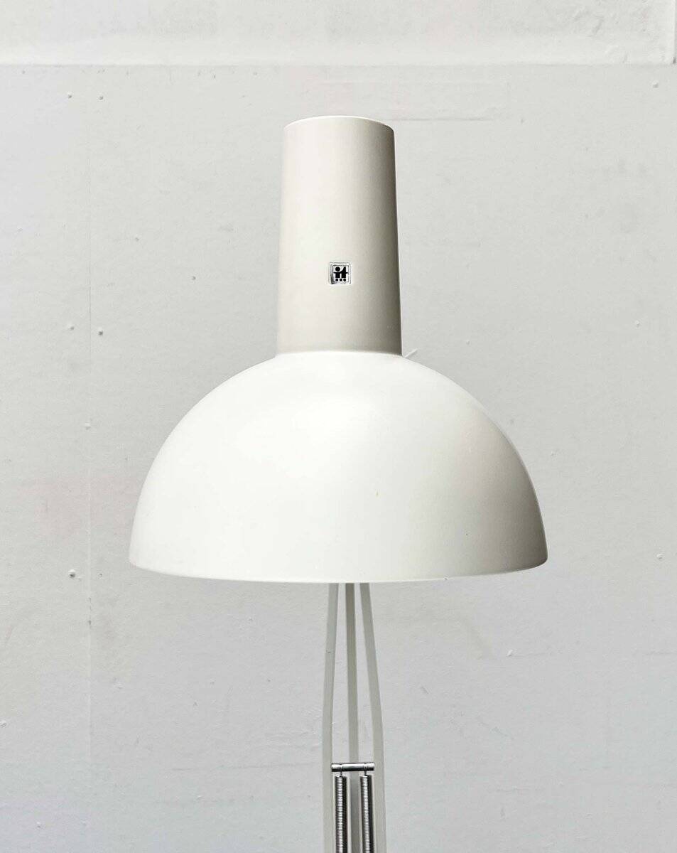 Mid-Century Modern It Task Wall Lamp from Louis Poulsen, 1970s