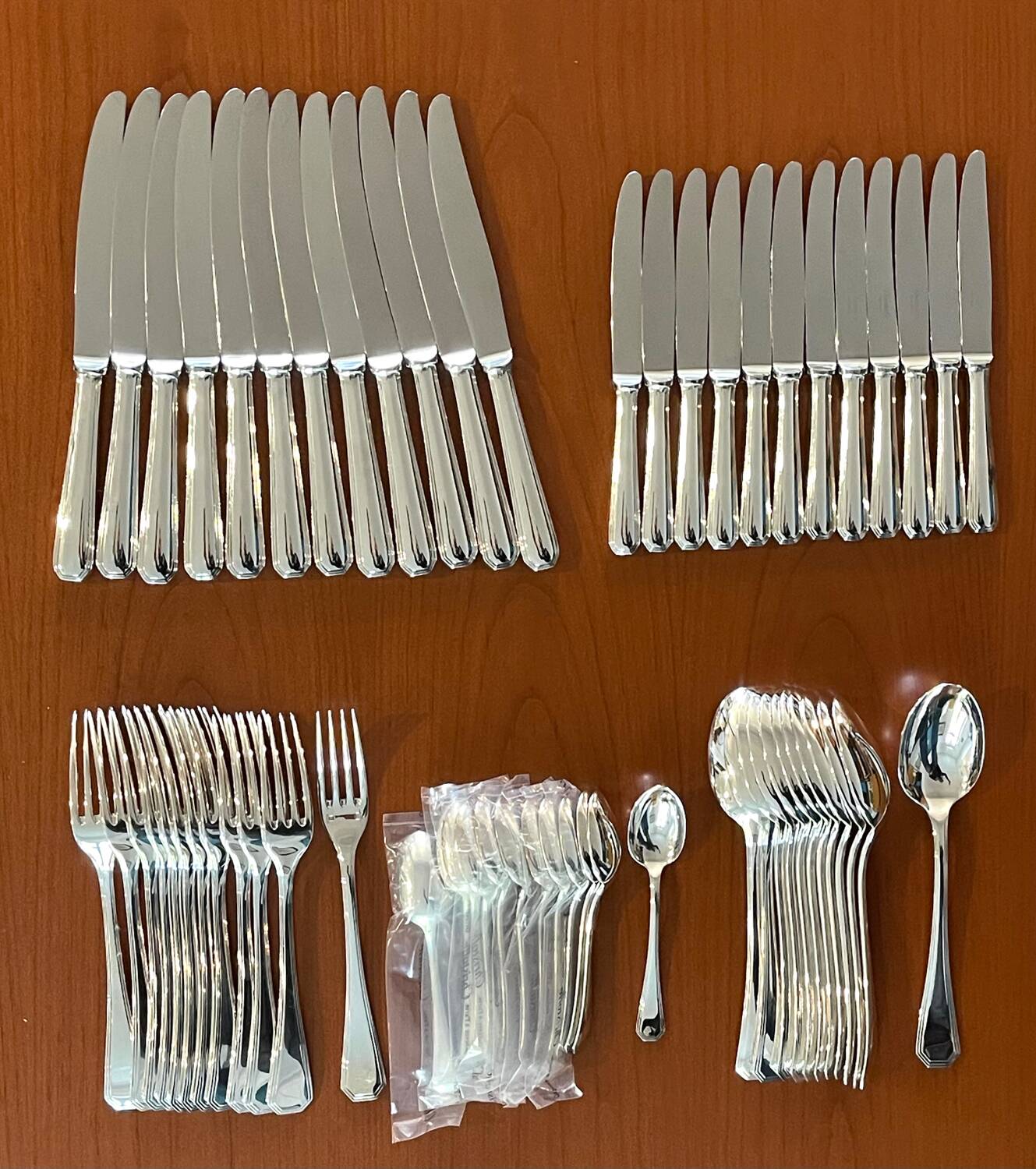 Christofle America, 60-piece cutlery set, very good condition