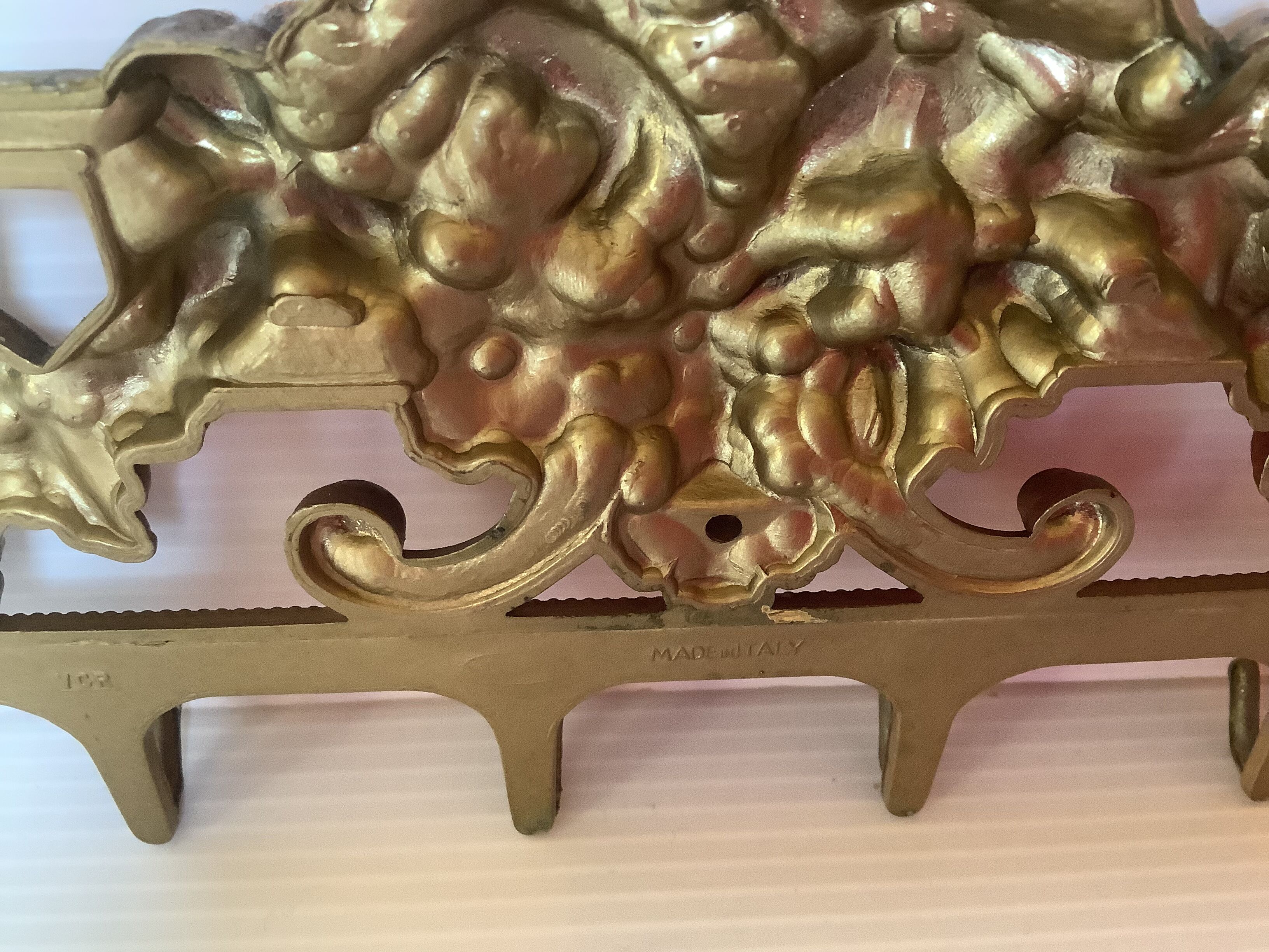 Key hanger key ring door tea towels gilded metal Italy
