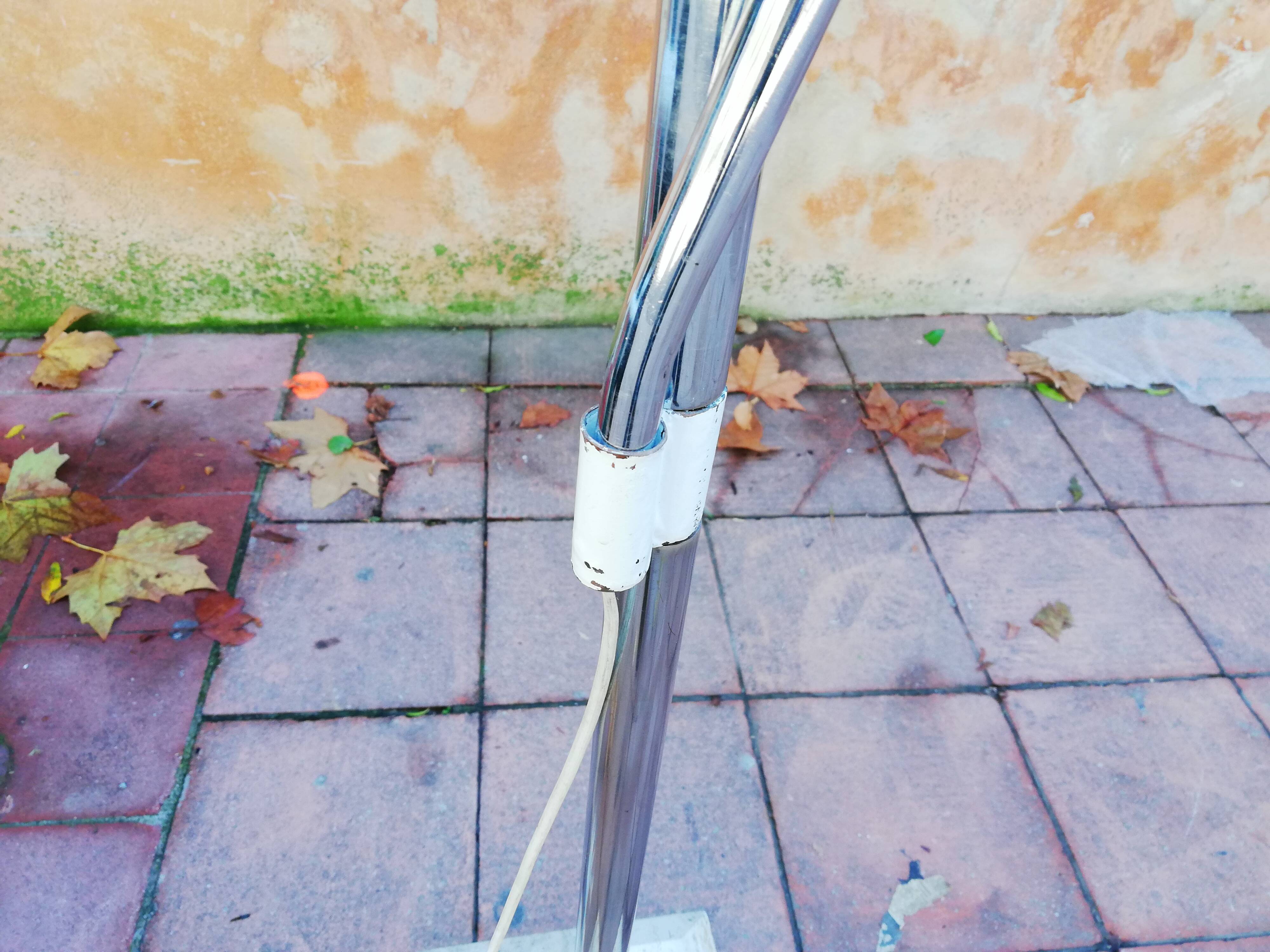 Italian Streetlight style "arc" a remote arm
