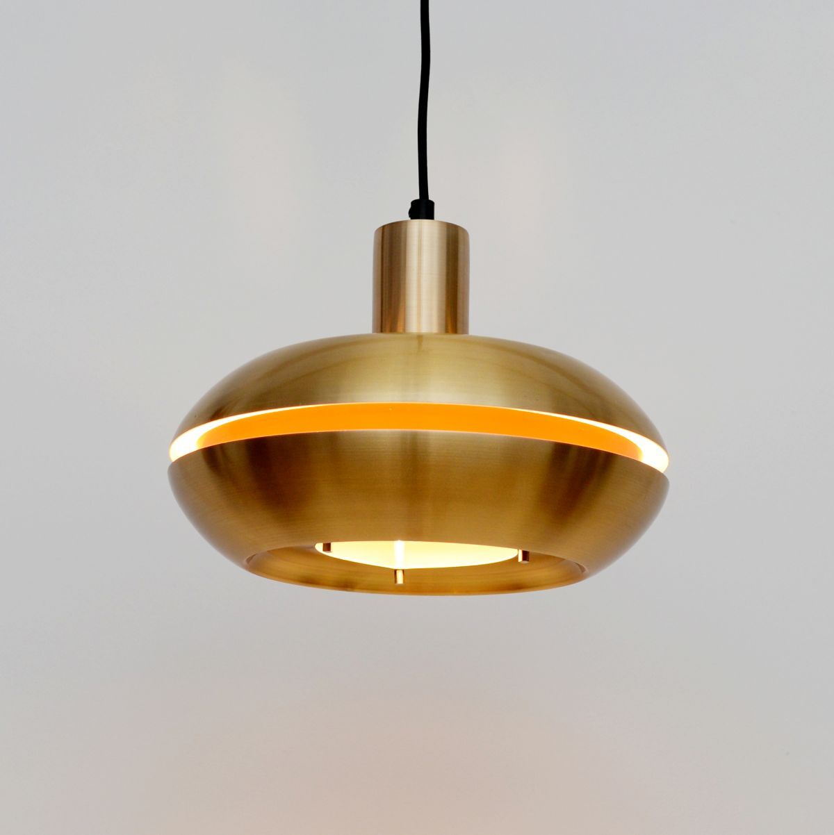 Suspension danoise vintage en laiton doré