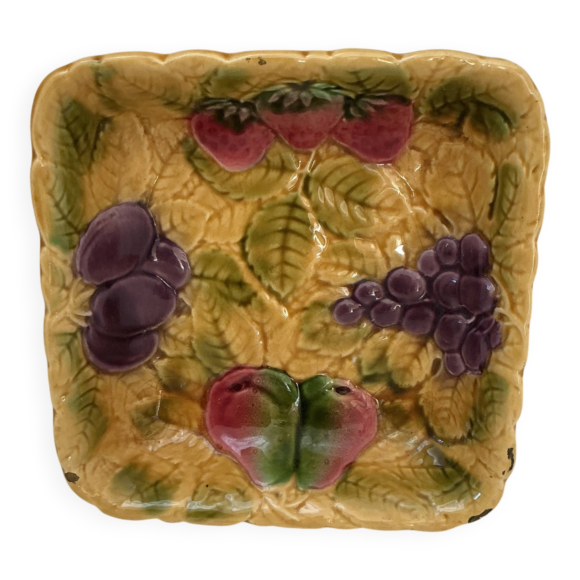 Shallow dish - salad bowl Sarreguemines - fruit decoration Barbotine