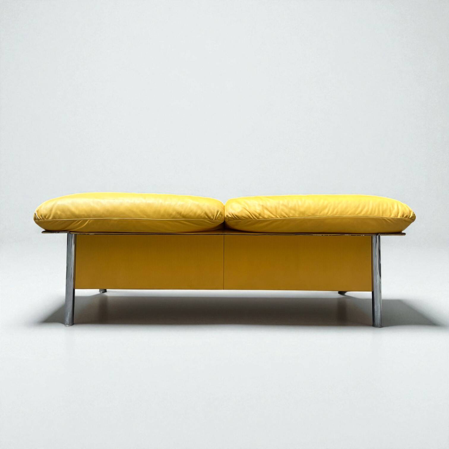 Pausa model canapé, Pierluigi Cerri for Poltrona Frau, 1990