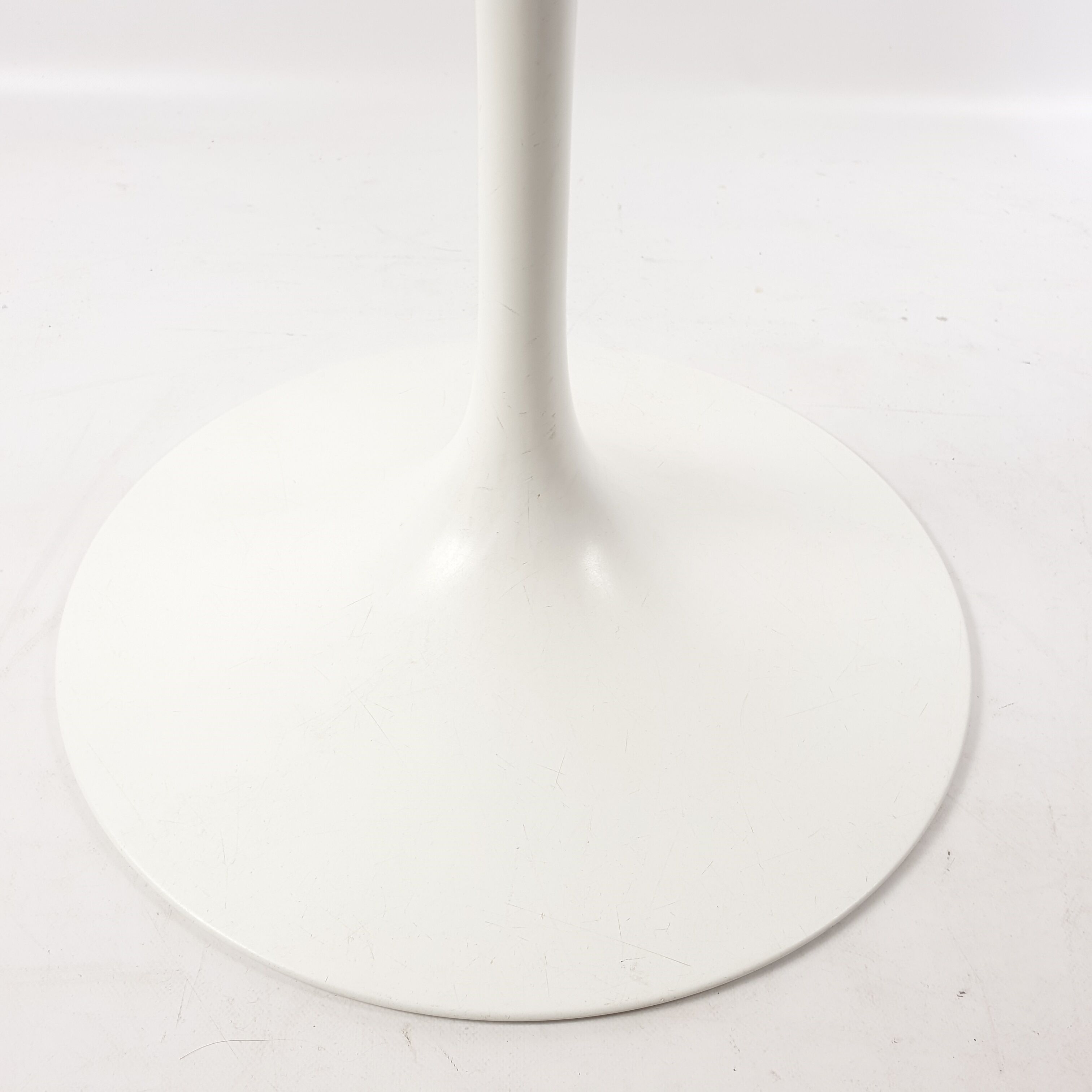 Table à manger par Eero Saarinen pour Knoll International 70
