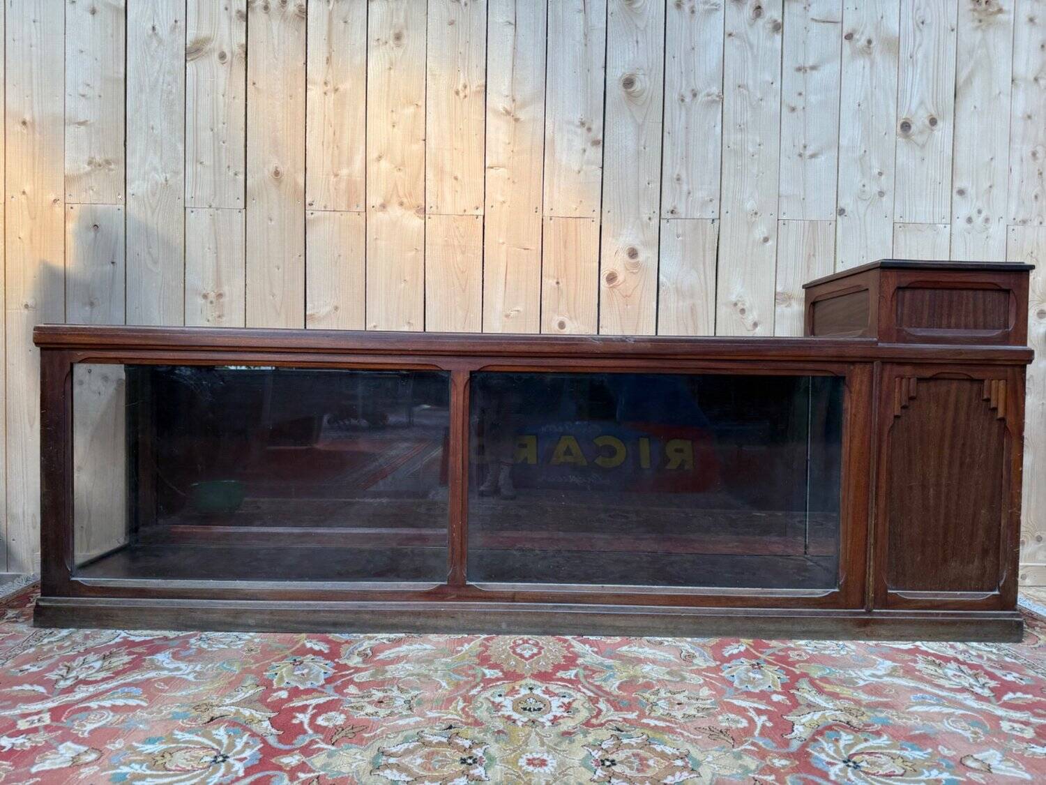 Art Deco trade counter – Display case and drawers – Stained mahogany wood – A
