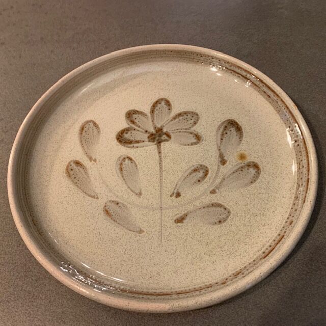 Lot of 6 flat plates in Sarreguemines Jocelyne hand-painted sandstone