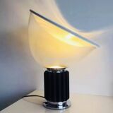 Superb lamp inspired by the iconic Taccia model by Flos.