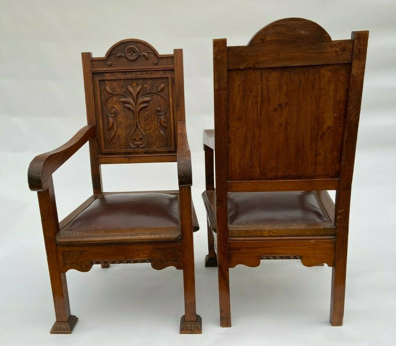 Pair of armchairs trone XIX eme neo gothic sculpts leather seat