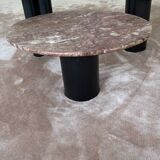 Table basse en marbre rose