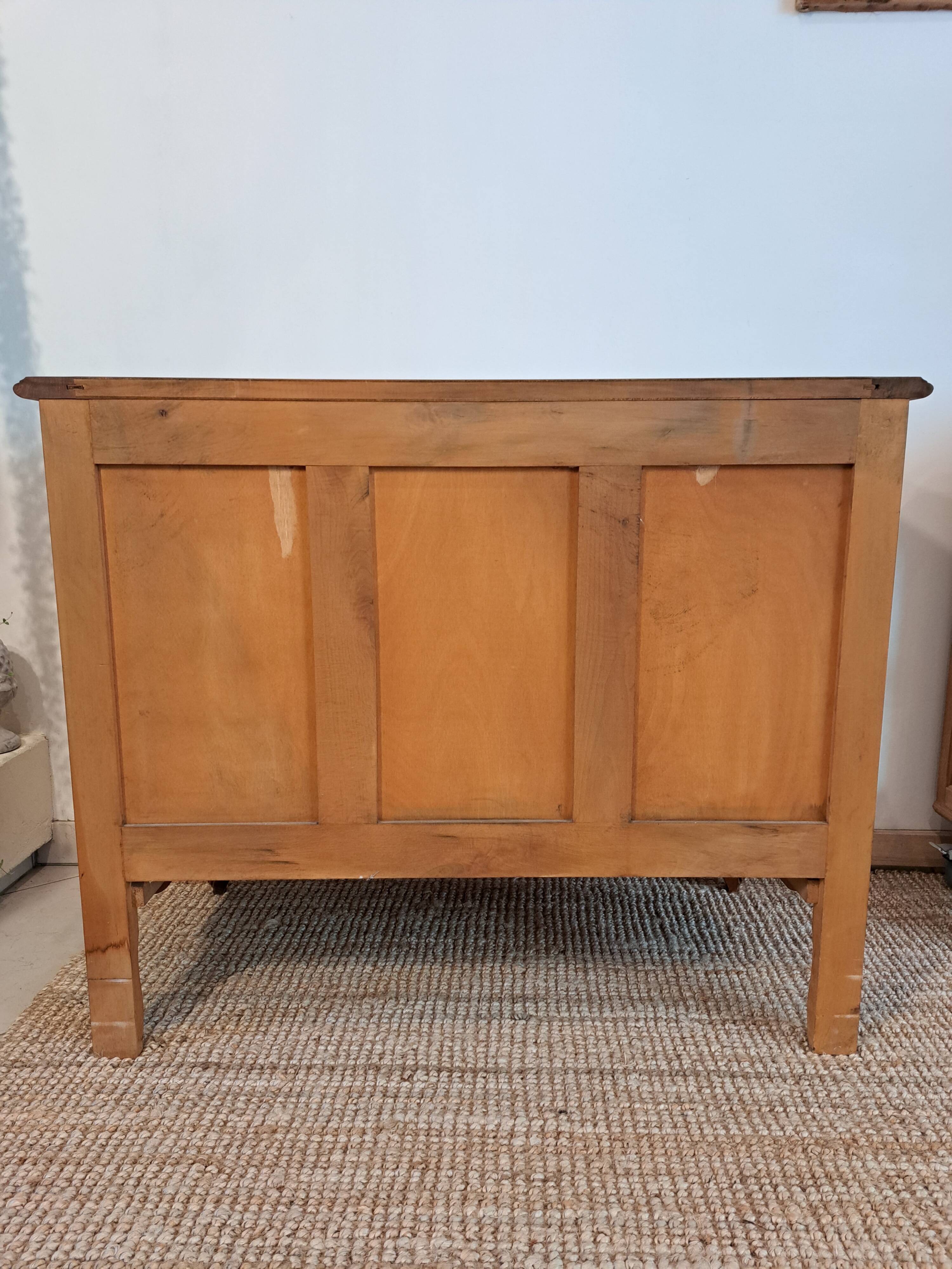 Commode de style Louis XV