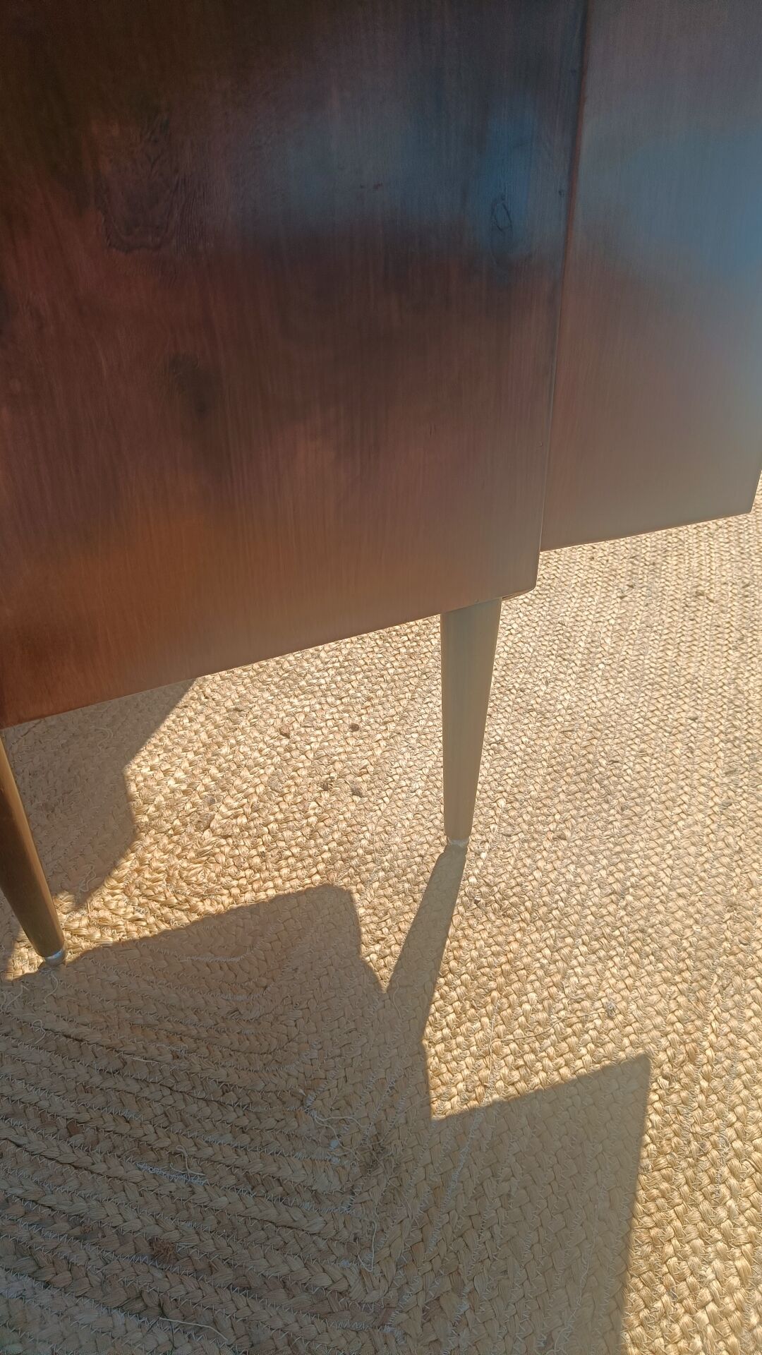 Bureau vintage artisanal en bois
