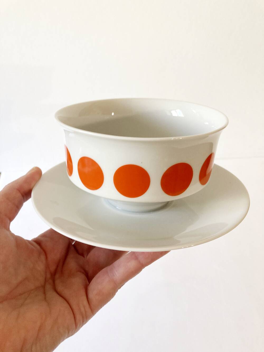 Schirnding Bavaria porcelain sauce boat with orange dots, 1970s