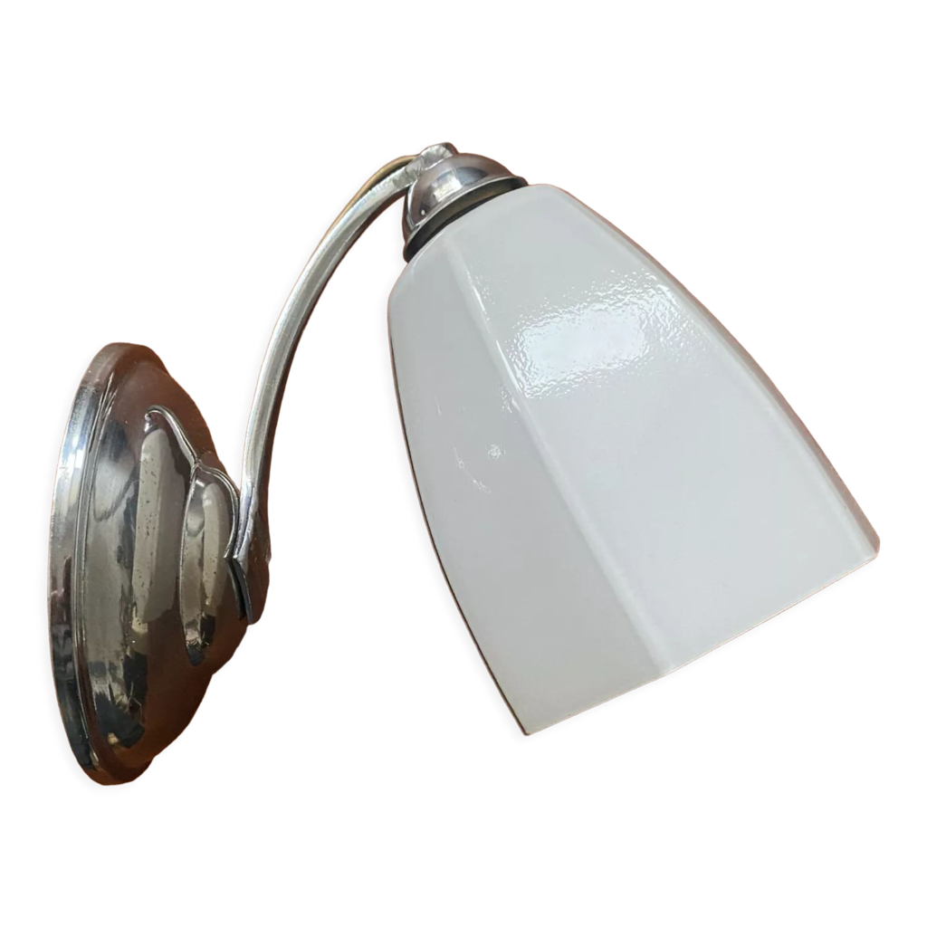 Ancienne applique art déco, 1930, chrome et opaline blanche Selency