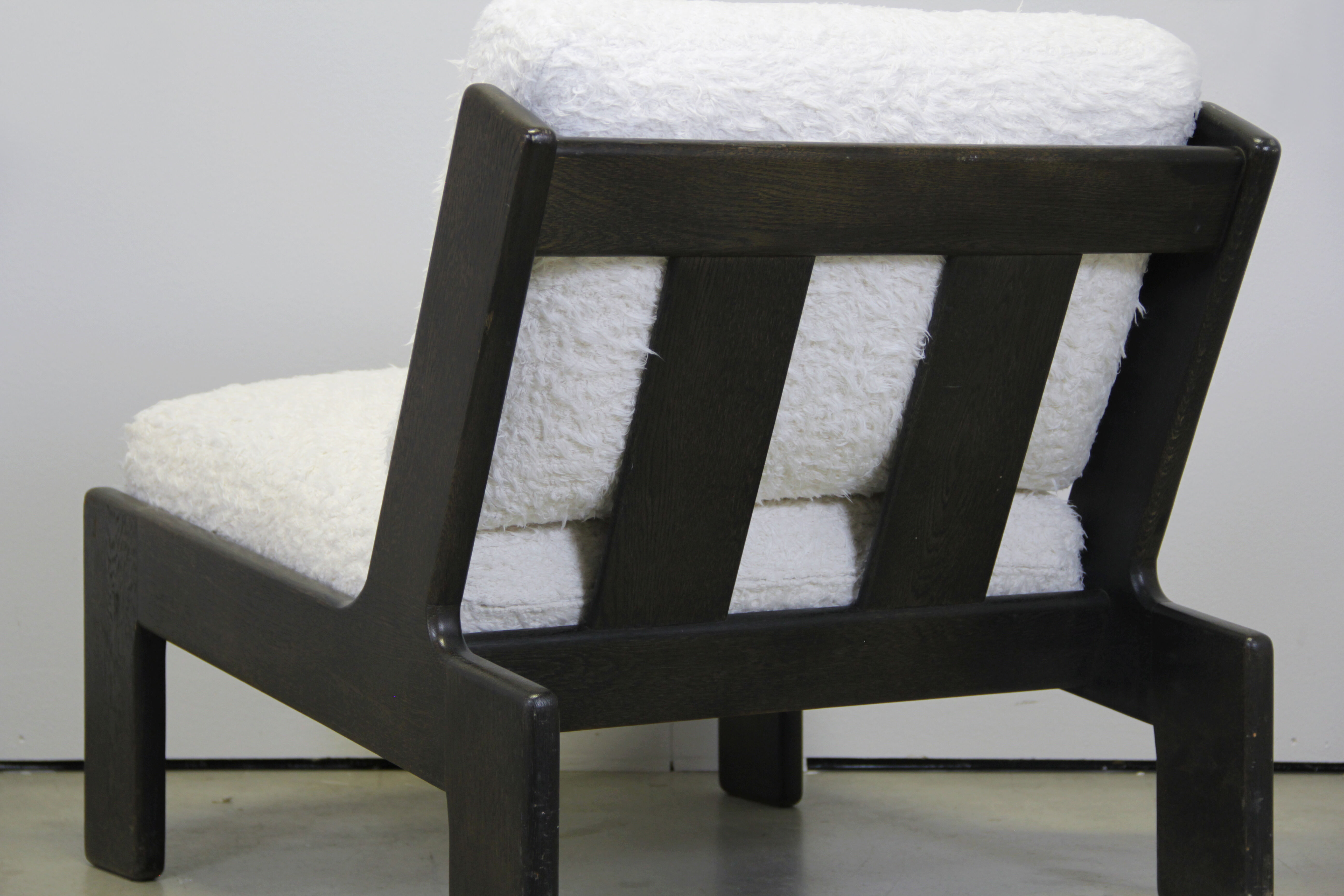 Brutalist oak lounge chair by Esko Pajamies for ASKO, Finland 1970s