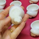 25 Snail Shell Buckets In Vintage White Porcelain