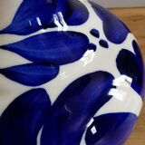 Baluster vase in painted ceramic decoration flowers