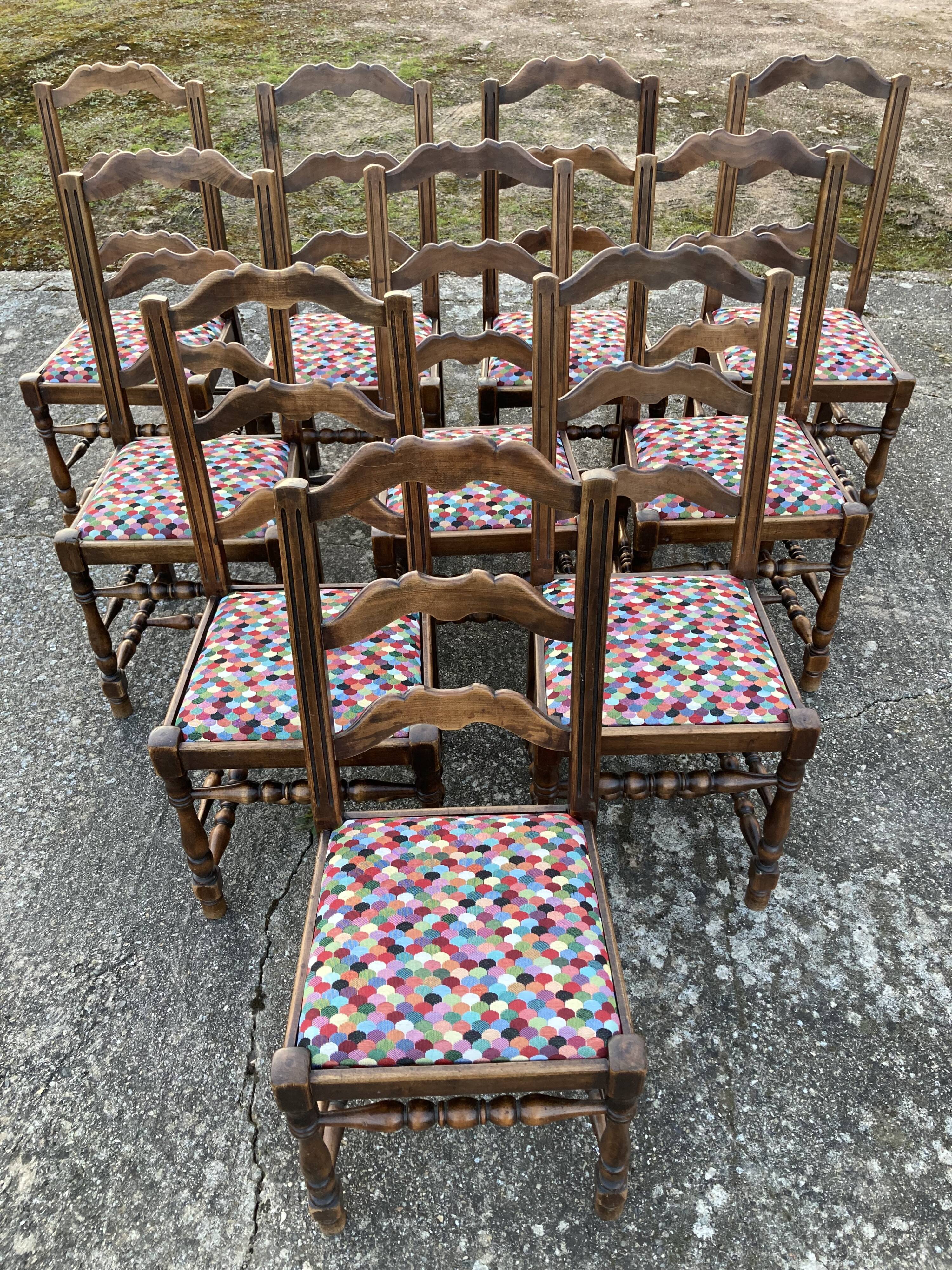 10 chaises rustiques campagne