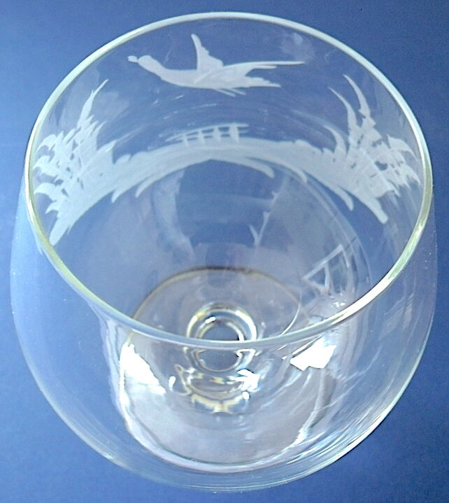 Suite of six tasting glasses of engraved crystal cognac