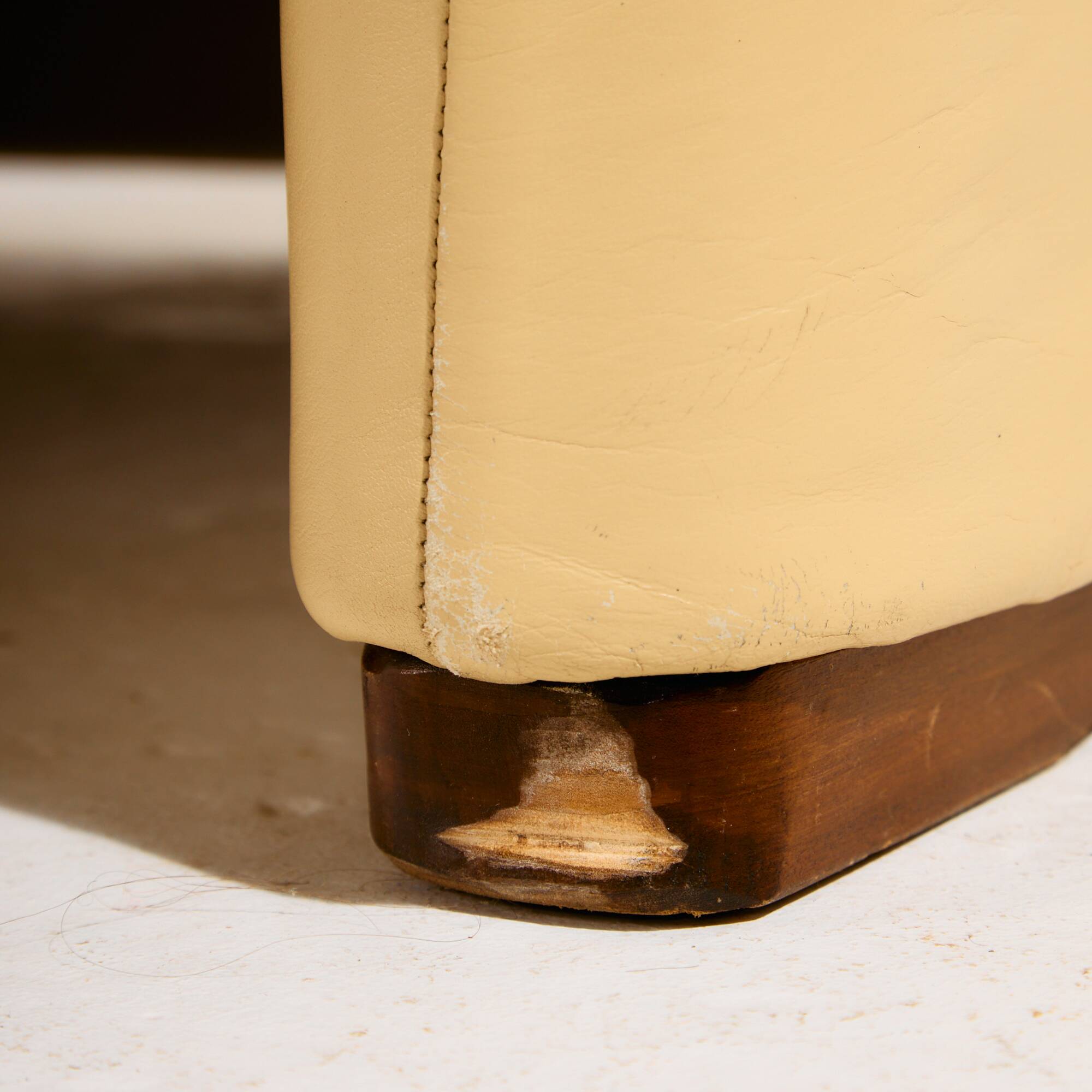 Maralunga leather set by Vico Magistretti for Cassina, Set of 3