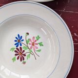 Set of 12 VF Paris soup plates