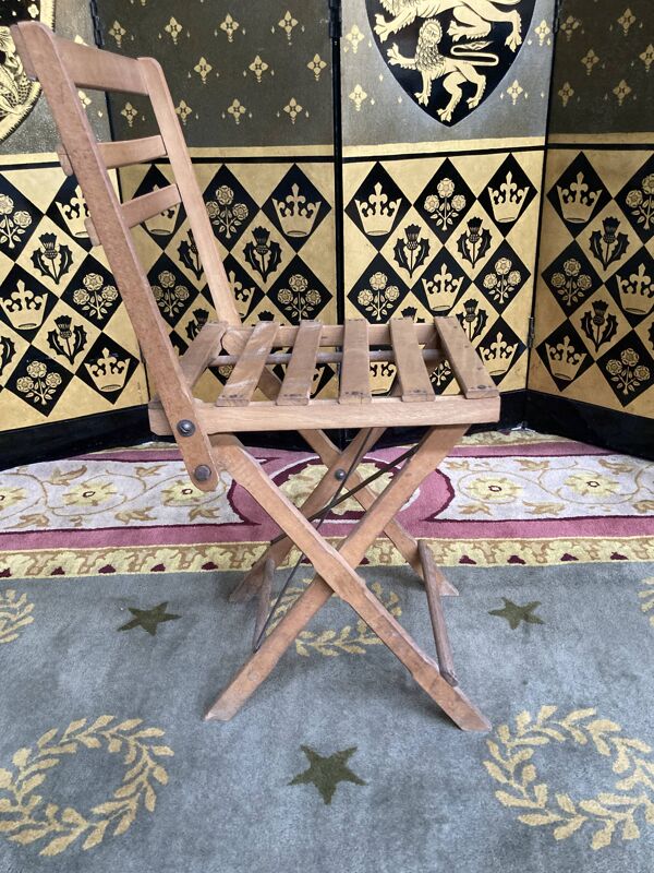 Petite chaise pliante