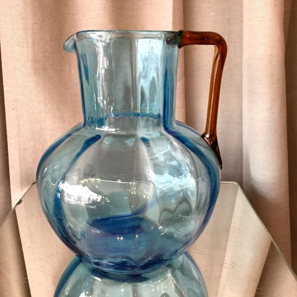 Cruche à eau en verre