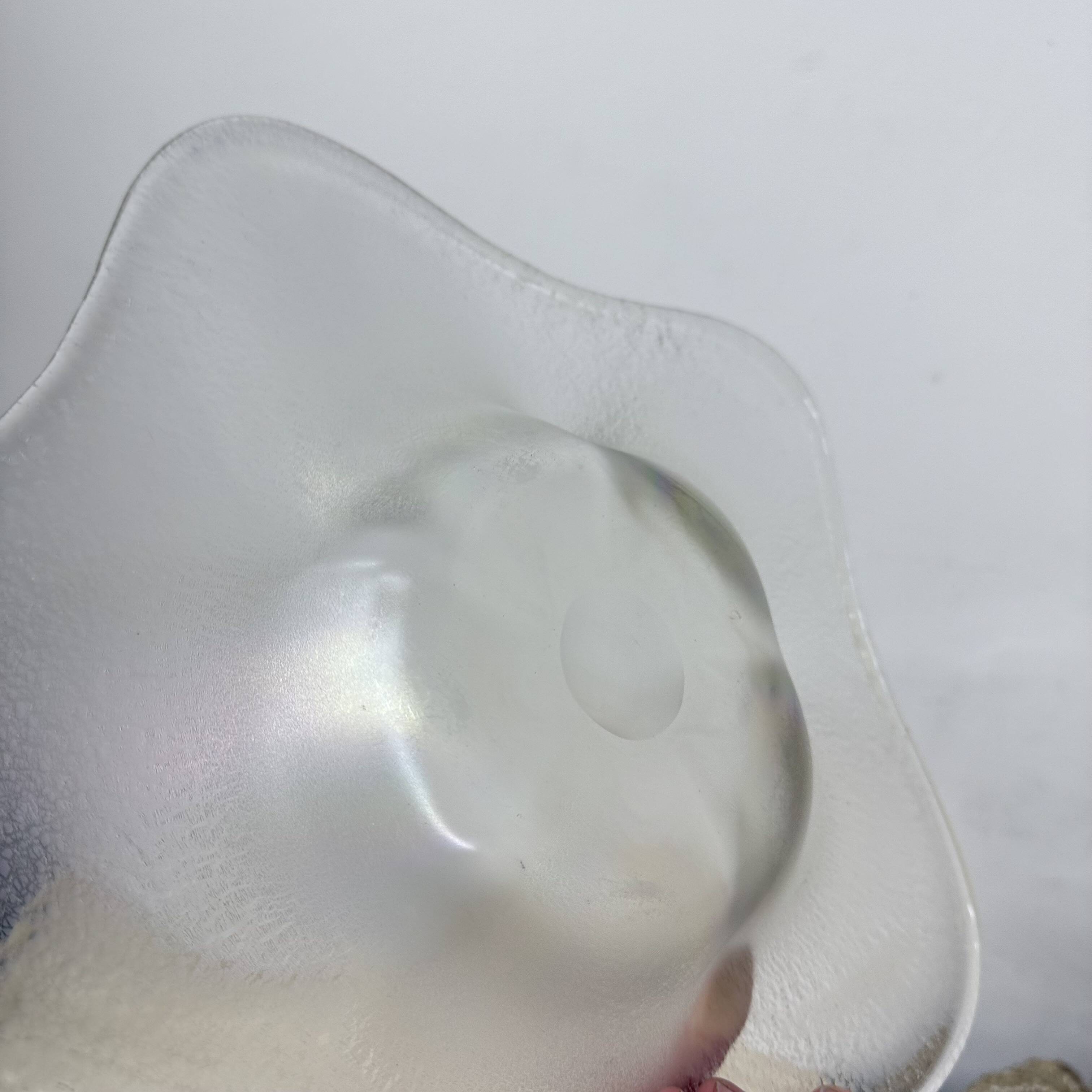 Antique bowl Willem Jacob Rozendaal for  Kristalunie Maastricht Coquille